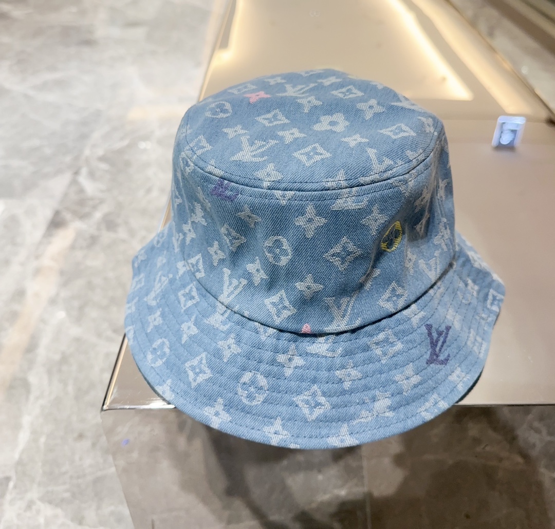 NO:209512,LV Louis Vuitton original single embroidered fisherman hat light and breathable. Perfect style, exclusive physical shot, suitable hat for men and women, straw hat fisherman hat baseball hat, hat, louis vuitton, louis vuitton, espadrilles, hats19860909LV路易威登原单刺绣渔夫帽 轻盈透气.完美版型,独家实物拍摄,男女适用帽子草帽渔夫帽棒球帽,帽子,louis vuitton,louis vuitton,espadrilles,hats,hat