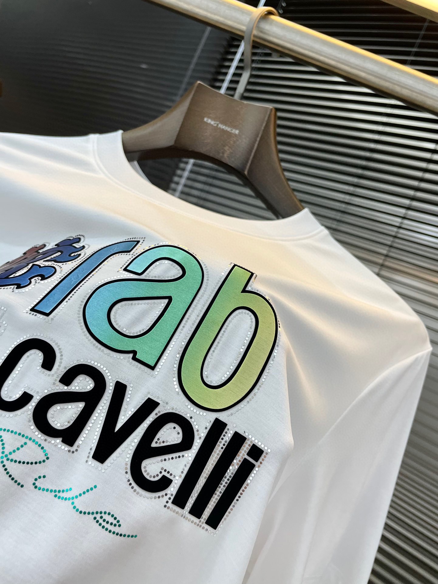 ️Cavalli-卡瓦利系列VIP高级定制24ss春夏季新款短袖百搭款式任何人都可以轻松驾驭面料全订制工