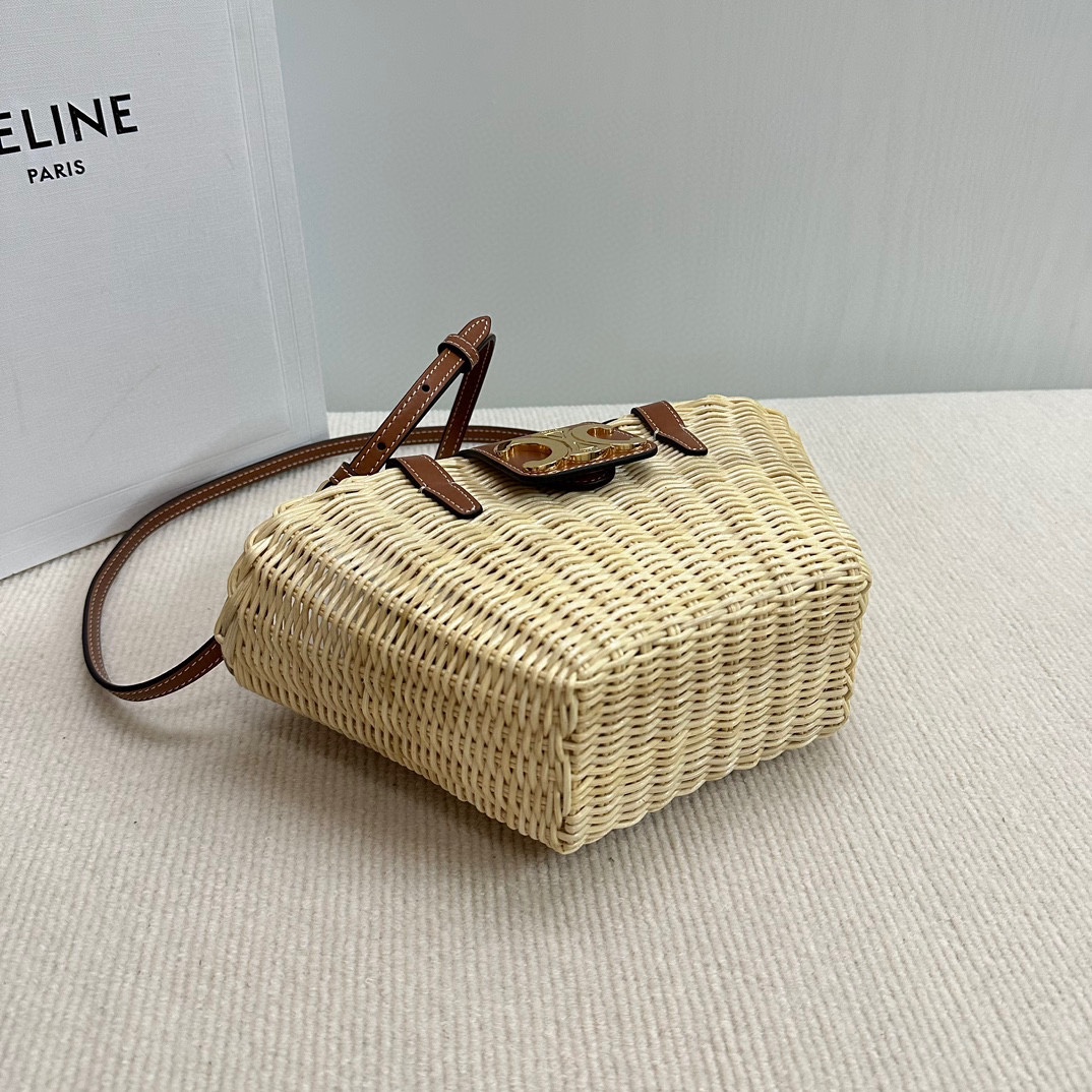 Celine Style Beige Leather Shoulder Bag style reference detail image 4 from source 719994