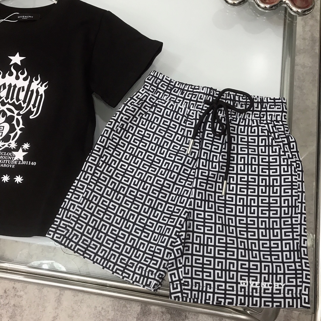 New Logo-Printed Round-Capped T-Shirts in Black and White, Sizes 100-150 CM #168 - 图片 8