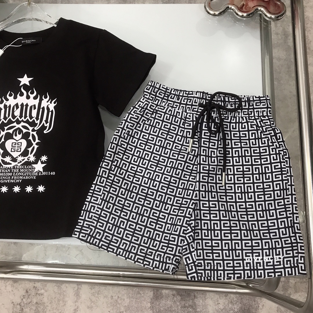 New Logo-Printed Round-Capped T-Shirts in Black and White, Sizes 100-150 CM #168 - 图片 7