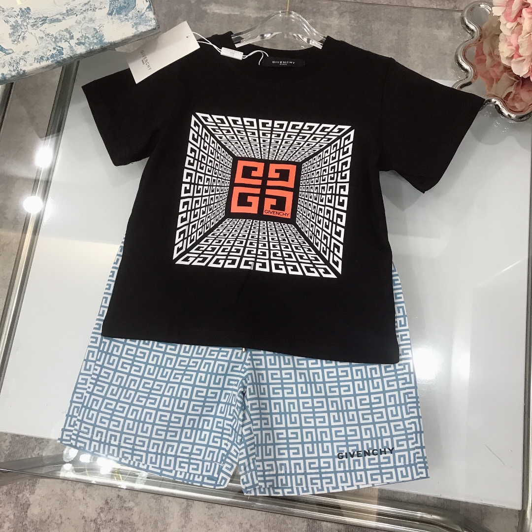 Givench* New Logo Round-Haired T-Shirts with Four-Gauge Design in Black Grey – Sizes 100-150CM #168 - 图片 3