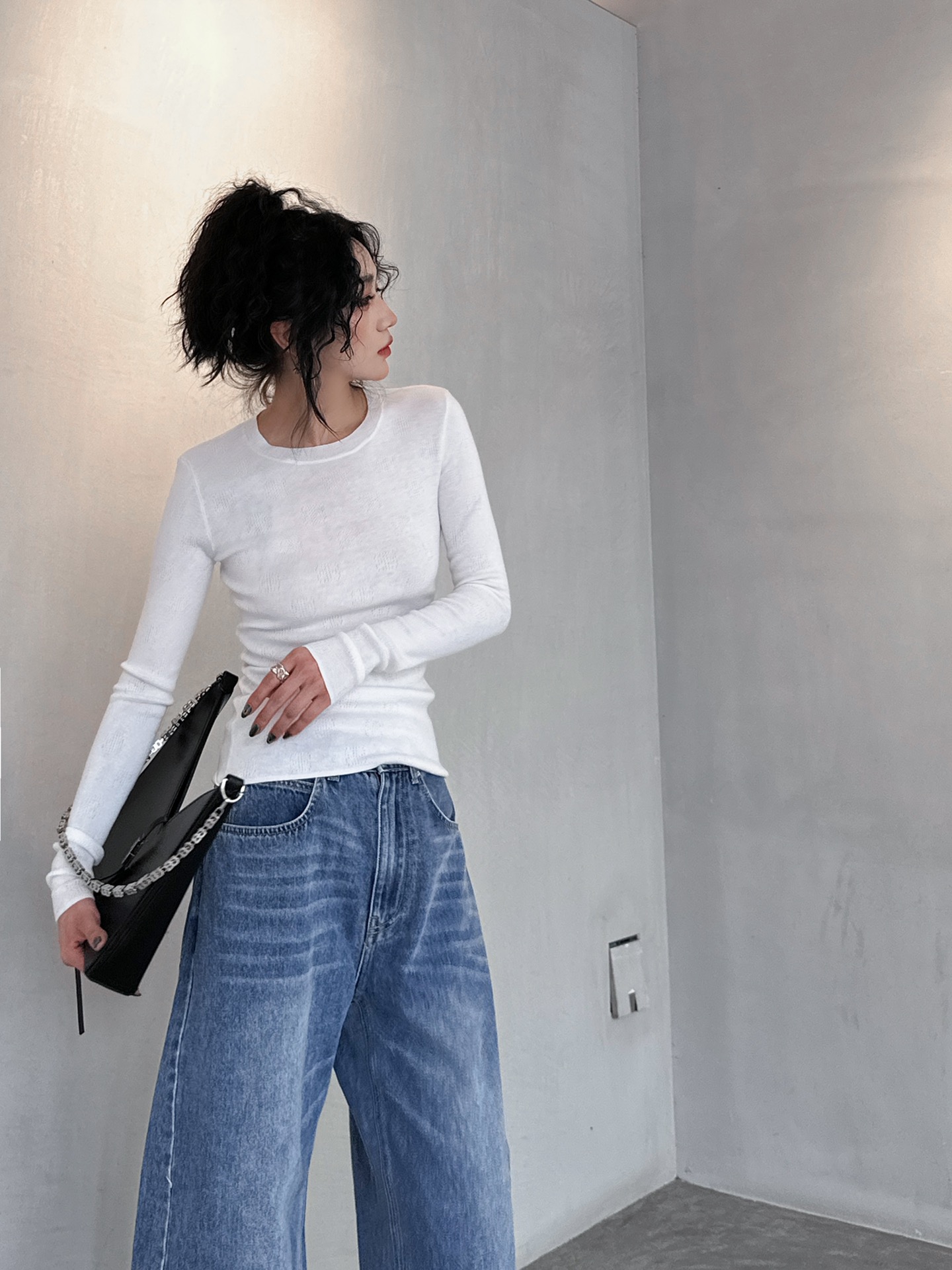 🌾NEW｜新款打底，纯棉面料，柔软透气上身舒适，高弹力坑条针织修身显瘦，整身镂空字母logo设计，尺码S