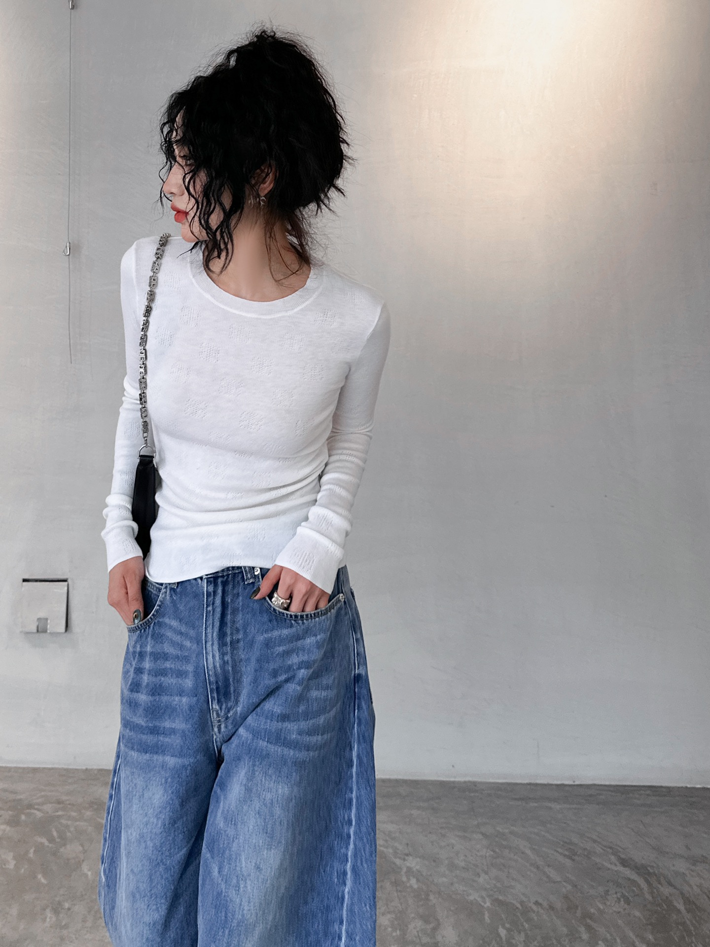 🌾NEW｜新款打底，纯棉面料，柔软透气上身舒适，高弹力坑条针织修身显瘦，整身镂空字母logo设计，尺码S