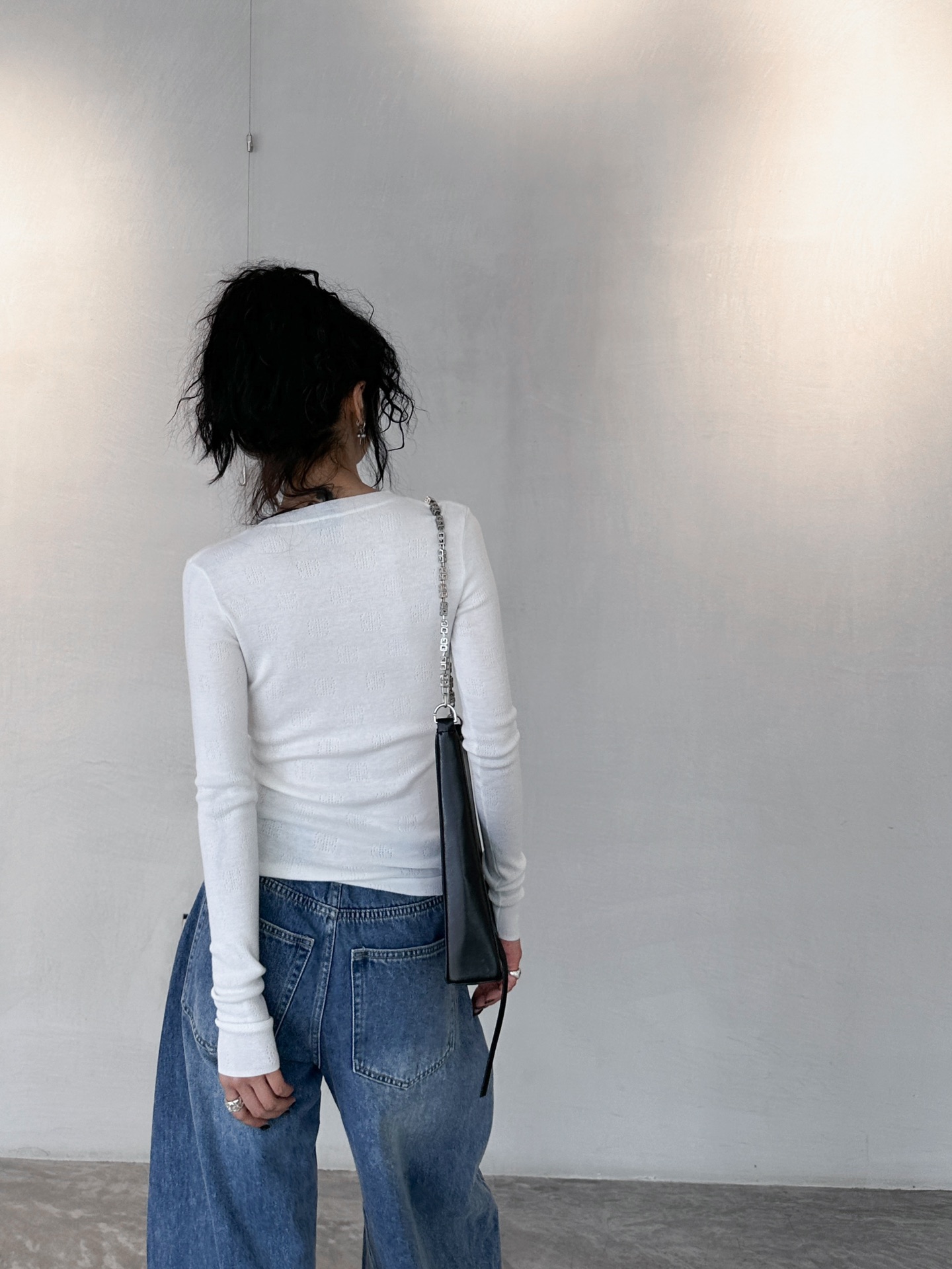 🌾NEW｜新款打底，纯棉面料，柔软透气上身舒适，高弹力坑条针织修身显瘦，整身镂空字母logo设计，尺码S