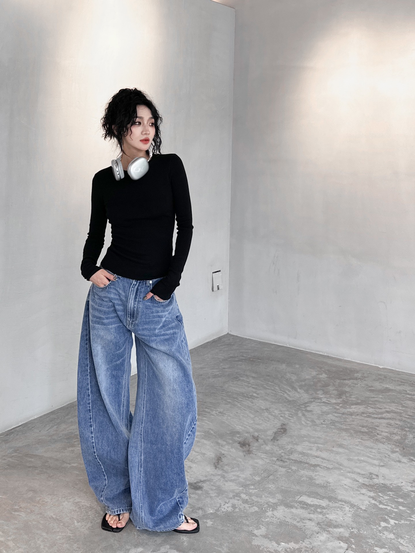 🌾NEW｜新款打底，纯棉面料，柔软透气上身舒适，高弹力坑条针织修身显瘦，整身镂空字母logo设计，尺码S