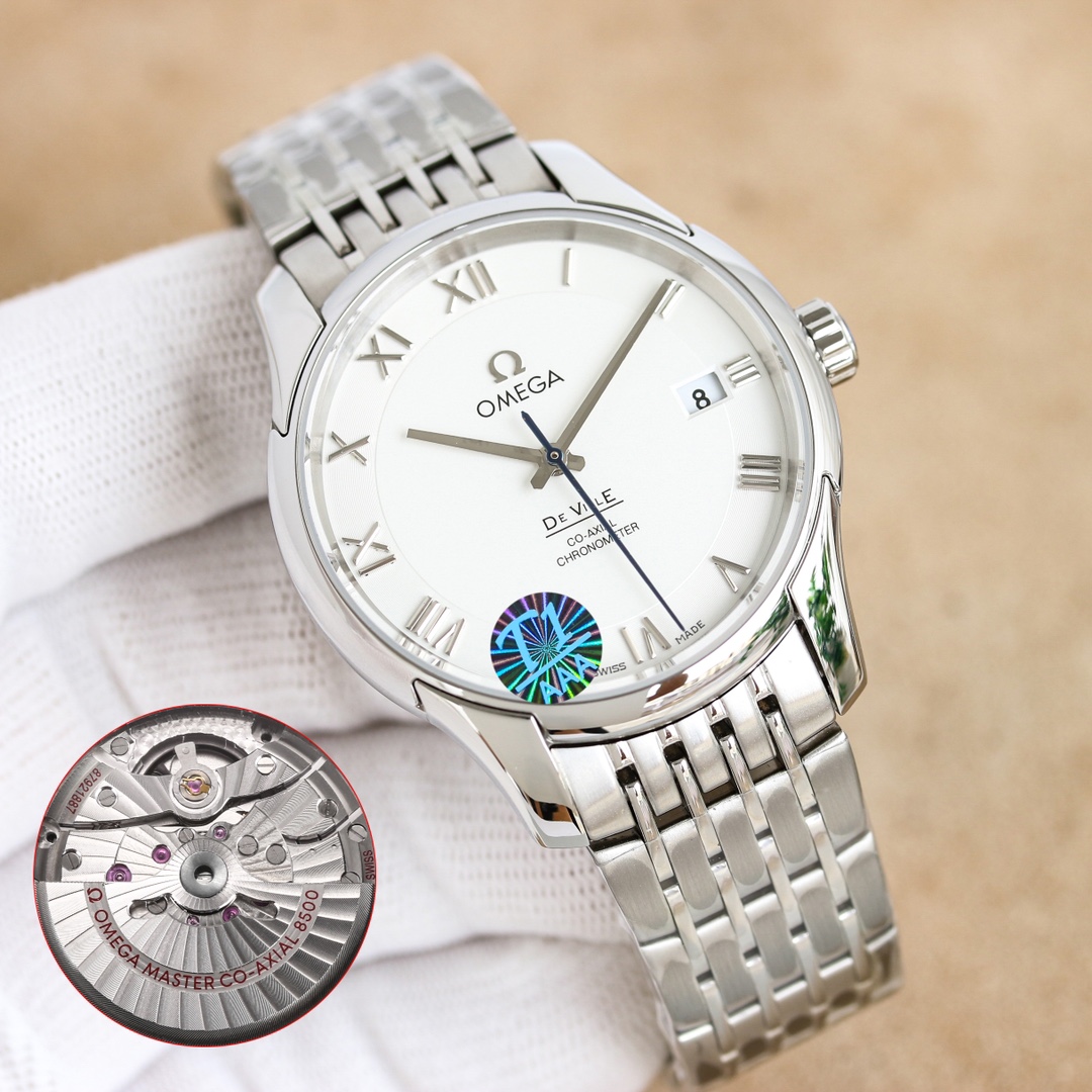 OMF欧米碟飞系列搭载同轴8500机芯上市！ 1.工厂自改2824黑摆轮，包括日历字体大小。 2.字面分体罗马全部cnc，精雕细磨亮闪闪。字体印刷更是多次改版。 3.表壳41mm尺寸，全走cnc，再精磨，给你光滑细腻镜子般效果。 4.表扣为达到原装效果，不断修改更新，无论结构打磨。 5.上下蓝宝石玻璃镜面，面玻璃更是做了镀高清膜工艺。