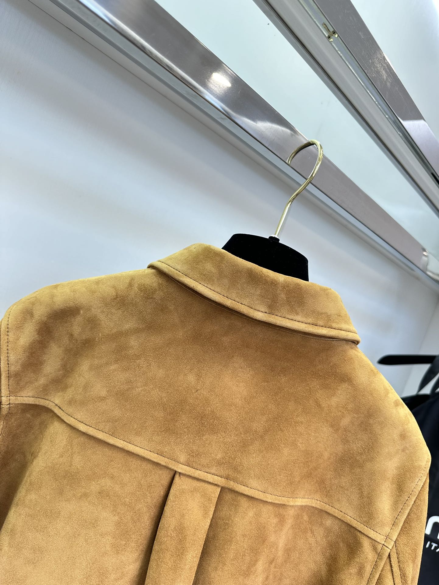 Miu Miu Brown Suede Cropped Jacket with Belt - Stylish & Warm 8 i1722474812 1416 6