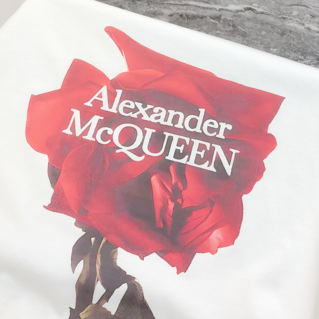  McQ*een 麦昆2025春夏新款原单男士圆领短袖T恤 🔥专柜同步售卖 ✨✨高端品质 高版本 OS版