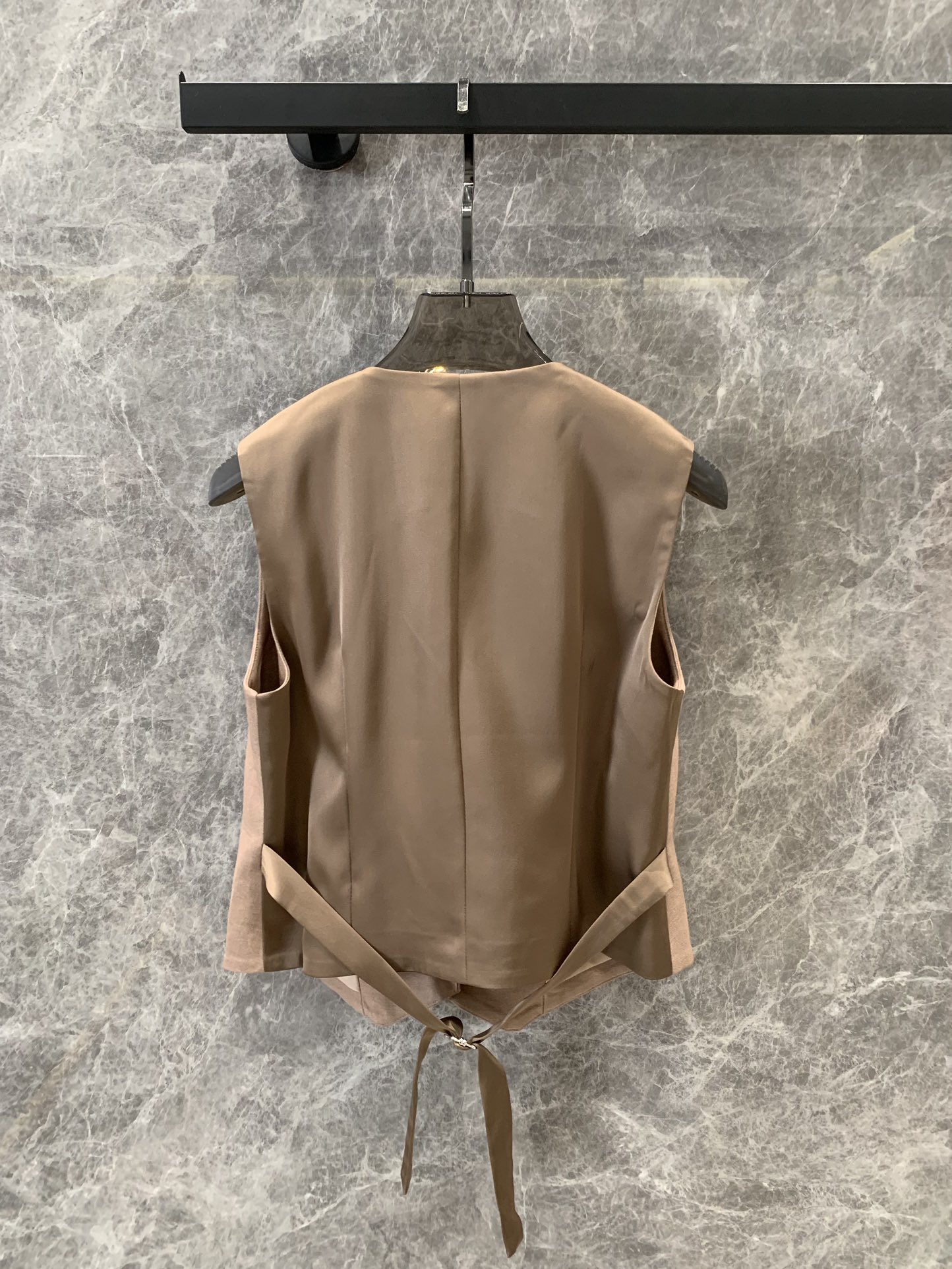 High-Quality Women’s Suit Collection by Maison Margiela: Exclusive and Classic Design - 图片 2