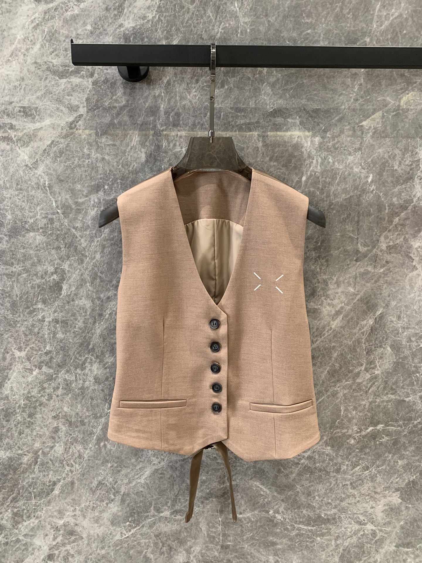 High-Quality Women’s Suit Collection by Maison Margiela: Exclusive and Classic Design - 图片 1