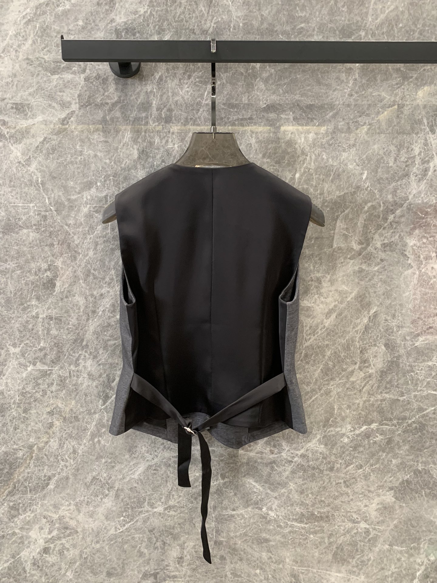 High-Quality Women’s Suit Collection from Maison Margiela at 24S: Exclusive and Classic Designs - 图片 2