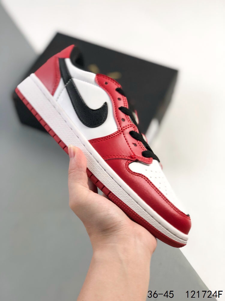 ️JordanAir Jordan 1 Low AJ1 WH 乔1 低帮复古文化休闲运动篮球鞋。凭借出色的性能和吸睛的外观， Air Jordan直是风球场和街头的时尚标杆。Air Jordan1