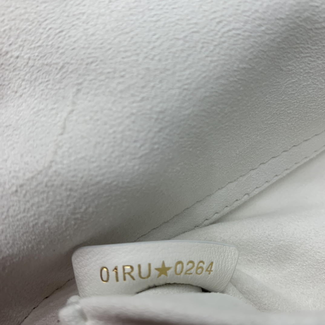 디올 D-Joy 아무르 미니 가방 상세 이미지 10