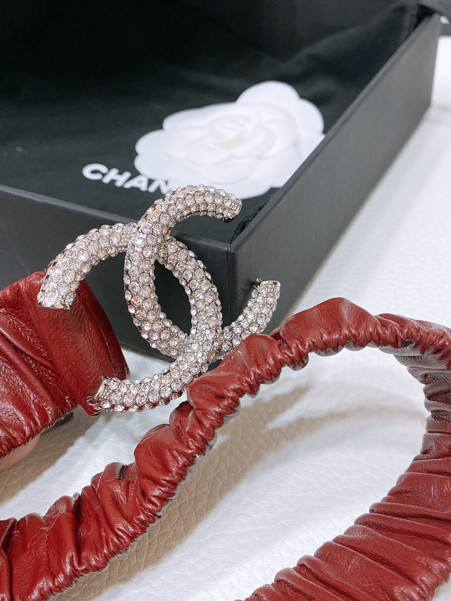 chanel24ccc水钻黄铜logo扣小牛皮银色金属与金色金属3.0cm精品弹力十足百搭优雅码数含扣S