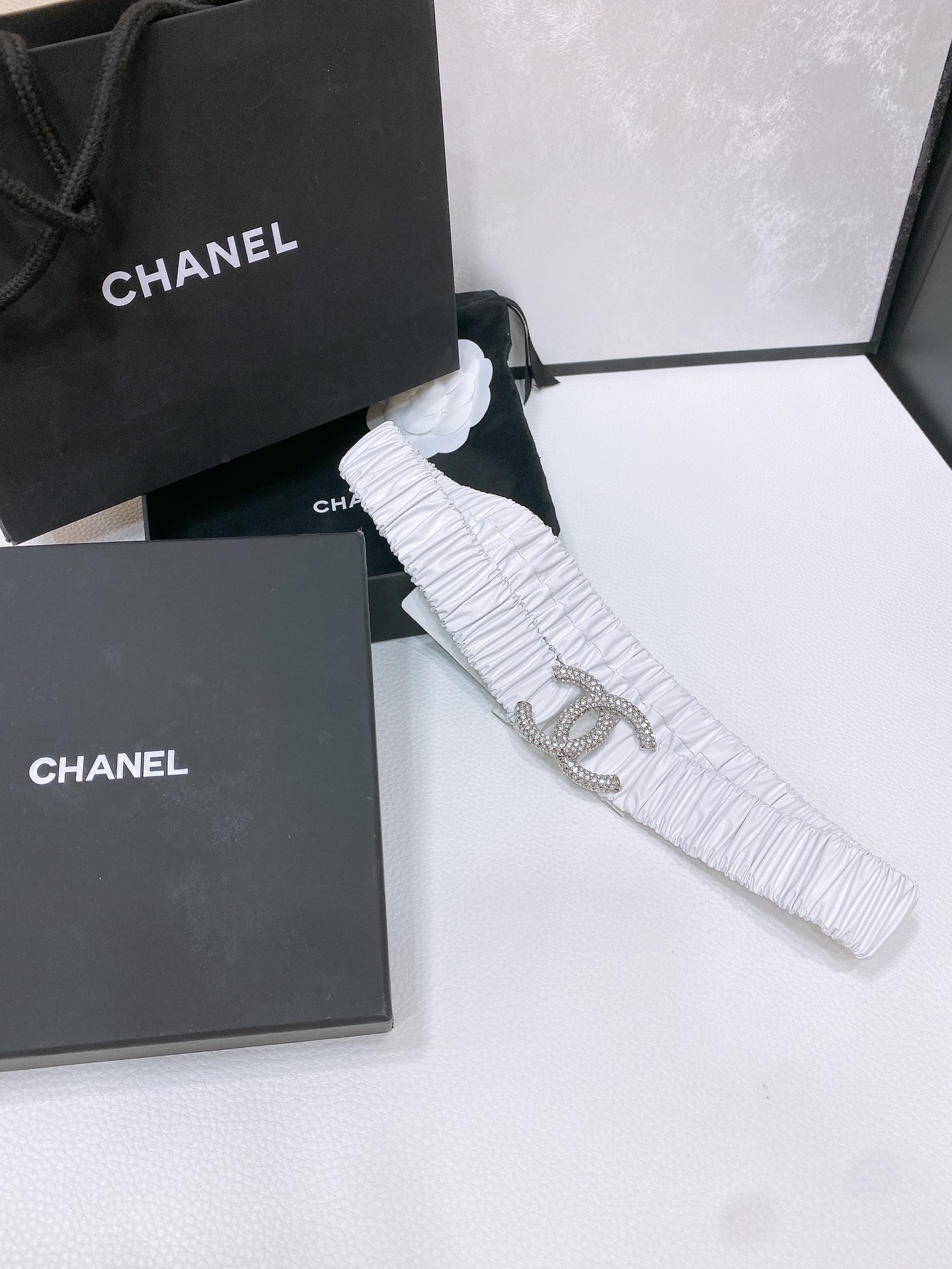 chanel24ccc水钻黄铜logo扣小牛皮银色金属与金色金属3.0cm精品弹力十足百搭优雅码数含扣S