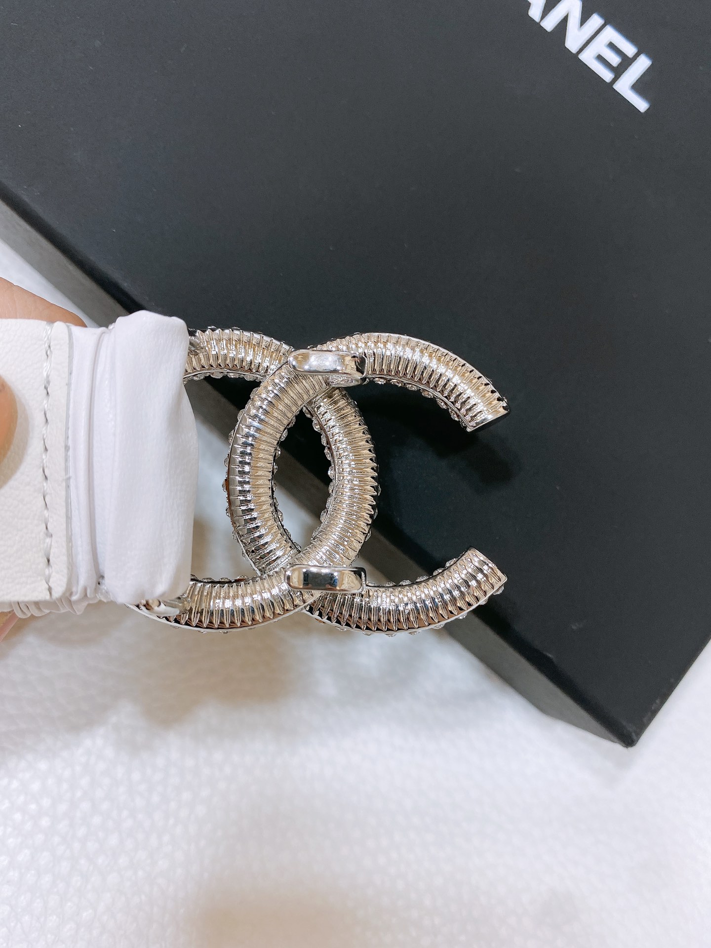 chanel24ccc水钻黄铜logo扣小牛皮银色金属与金色金属3.0cm精品弹力十足百搭优雅码数含扣S