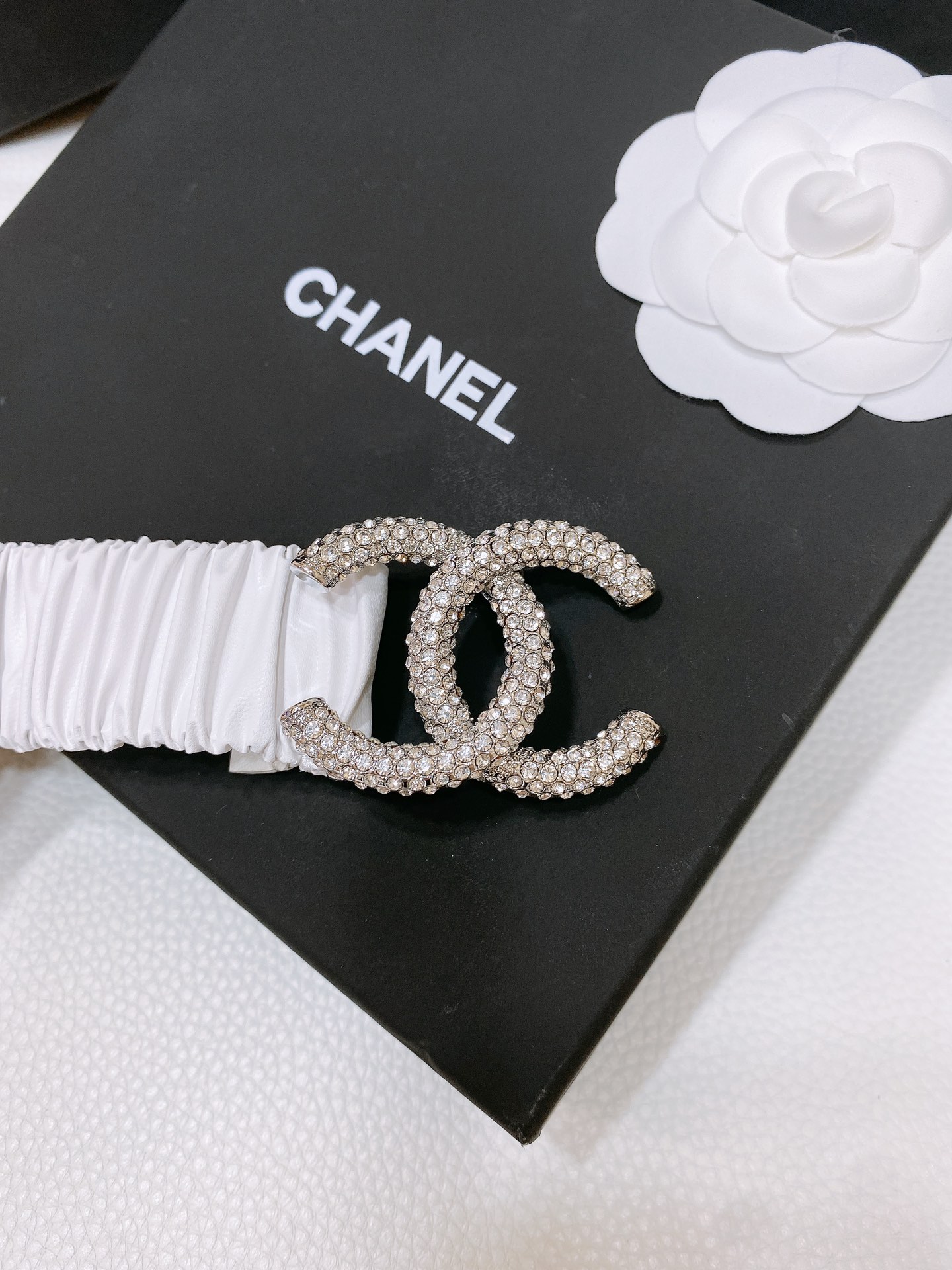 chanel24ccc水钻黄铜logo扣小牛皮银色金属与金色金属3.0cm精品弹力十足百搭优雅码数含扣S