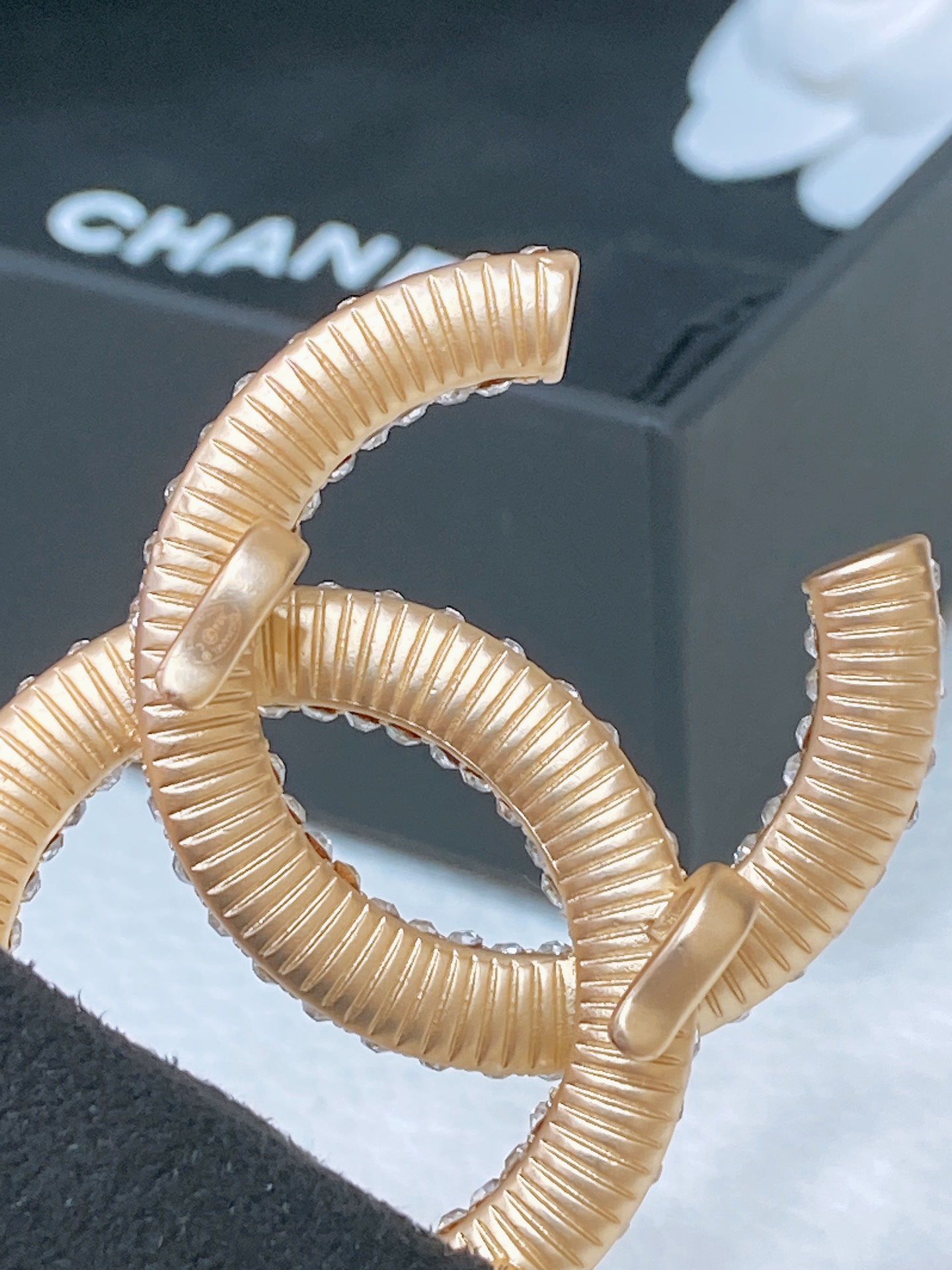 chanel24ccc水钻黄铜logo扣小牛皮银色金属与金色金属3.0cm精品弹力十足百搭优雅码数含扣S