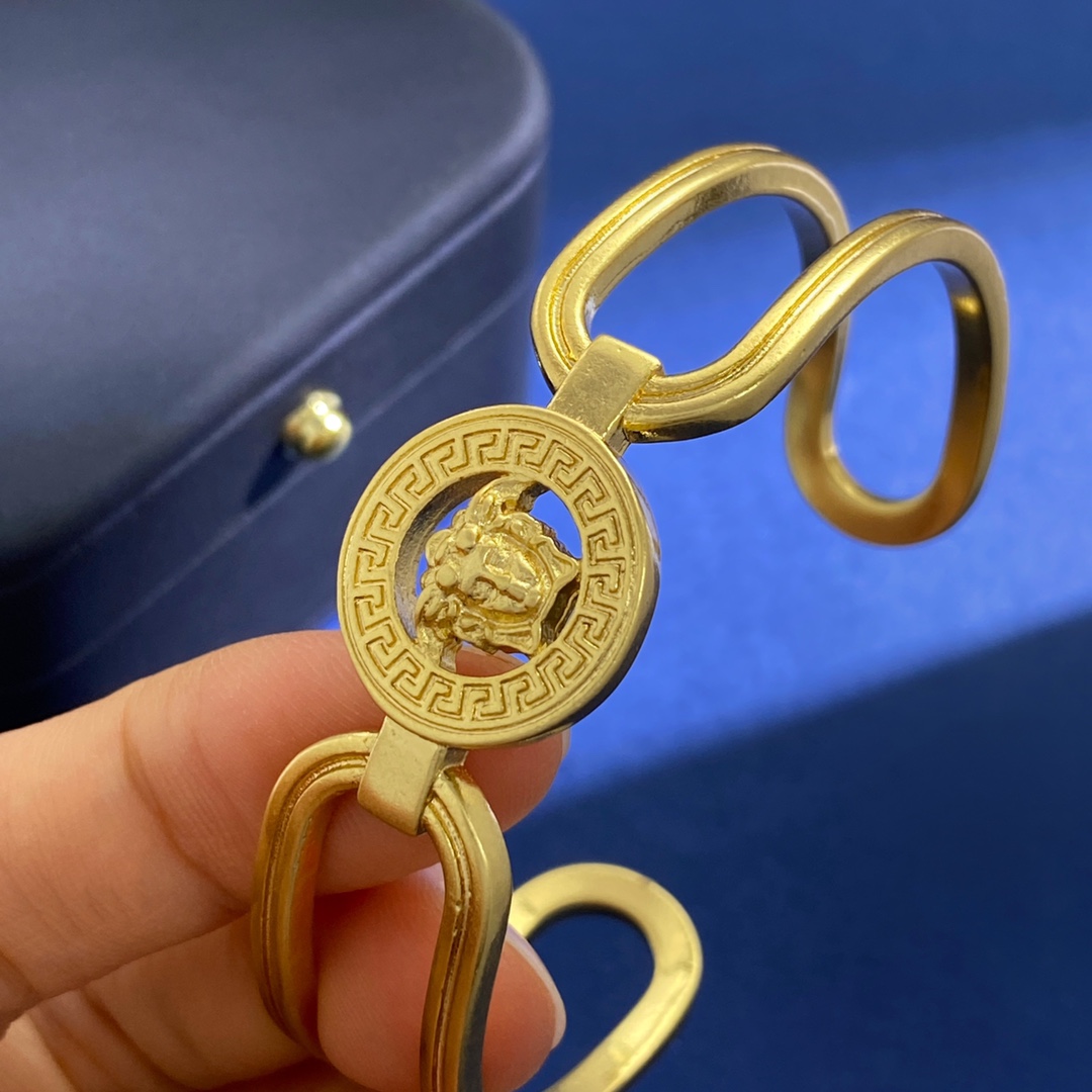 Vintage Versace Bronze Medusa Head Cuff Bracelet, 1.56 cm Wide - 图片 7