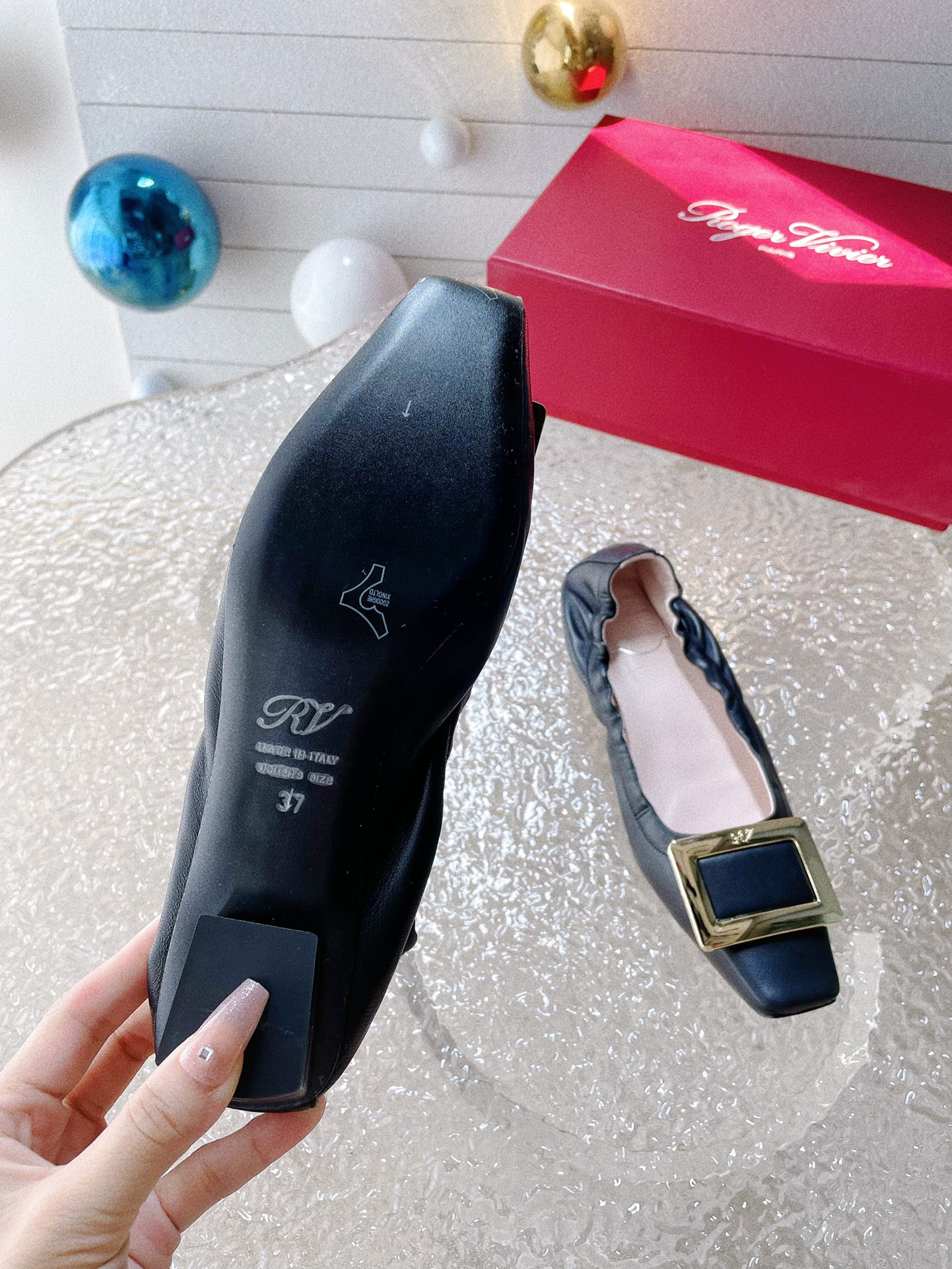 Limited Edition Roger Vivier Omelet Shoes: Elegant, Comfortable, and Aristocratic Style - 图片 9