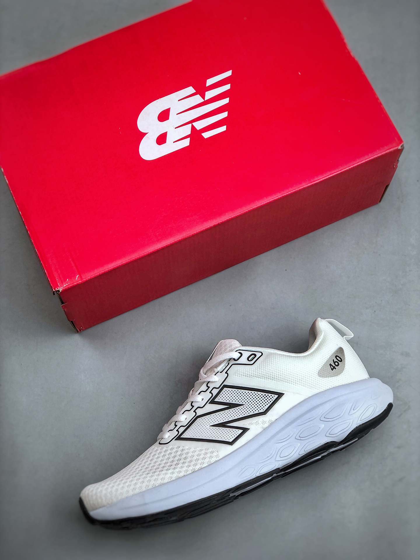 顶级纯原 市售最高版本🔥 💰180 
NB新百伦New Balance Fresh Foam 460 V4系列低帮轻量化厚底健身休闲运动慢跑鞋“网织黑白镭射绿” #男鞋半码制#采用一体式工程网眼鞋面及热熔Logo细节#中底嵌入Fresh Foam轻量化泡沫技术#组合防滑耐磨橡胶外底片
货号：M460ZT4尺码40-45
