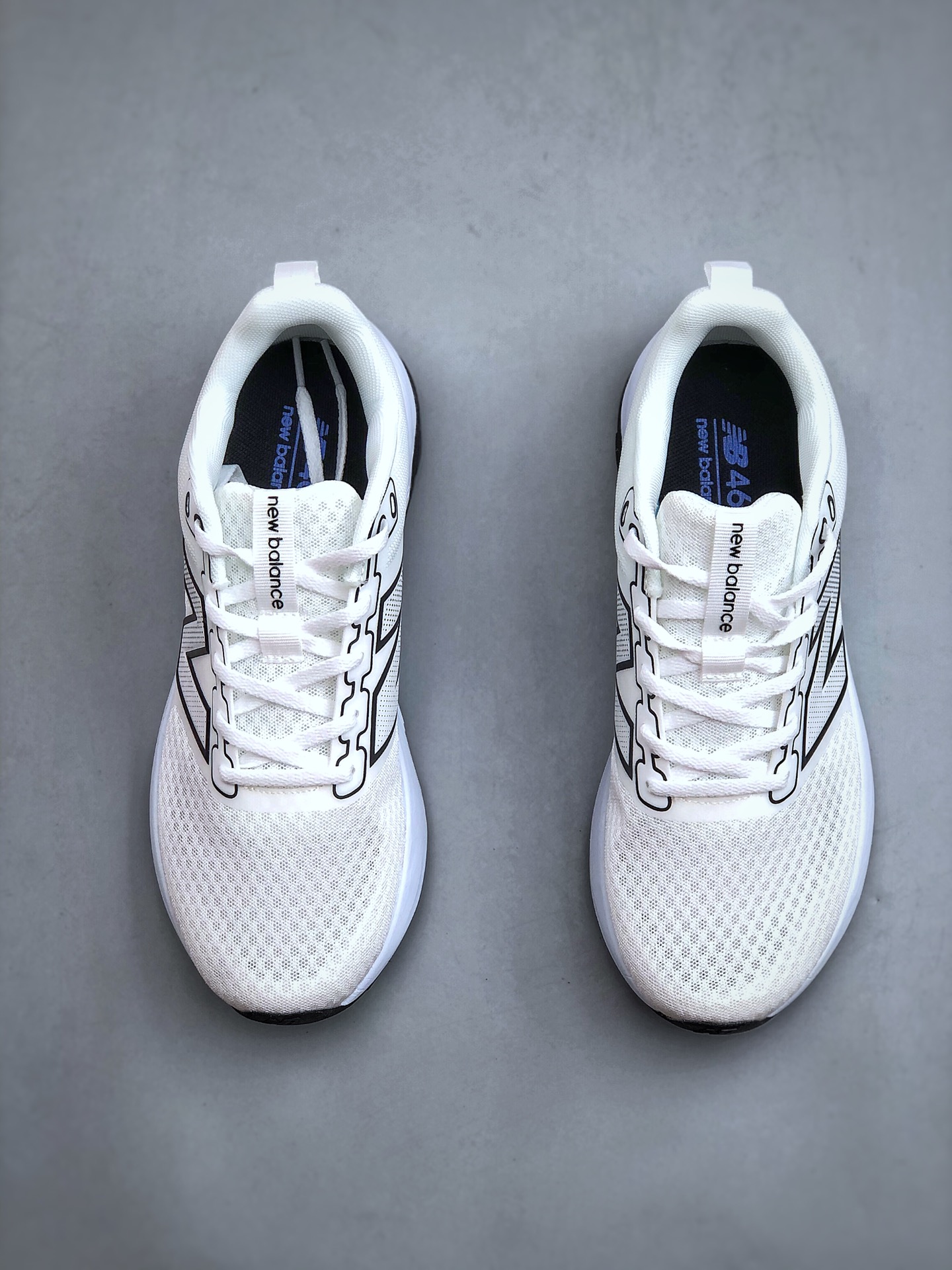 顶级纯原 市售最高版本🔥 💰180 
NB新百伦New Balance Fresh Foam 460 V4系列低帮轻量化厚底健身休闲运动慢跑鞋“网织黑白镭射绿” #男鞋半码制#采用一体式工程网眼鞋面及热熔Logo细节#中底嵌入Fresh Foam轻量化泡沫技术#组合防滑耐磨橡胶外底片
货号：M460ZT4尺码40-45