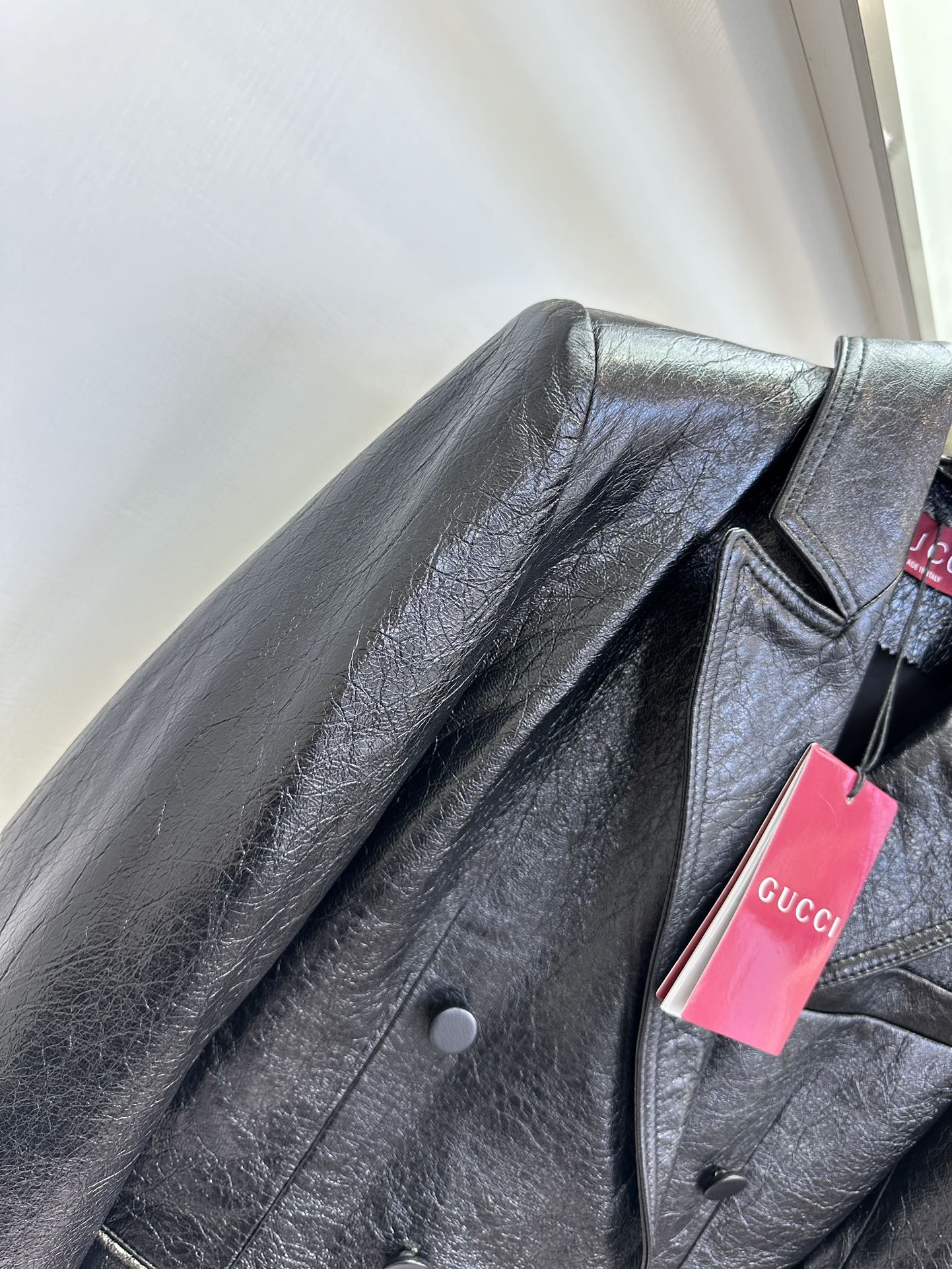Gucci 2024 Fall Show: P3013 Female Suit with Top-Level Leather Treatment - 图片 6