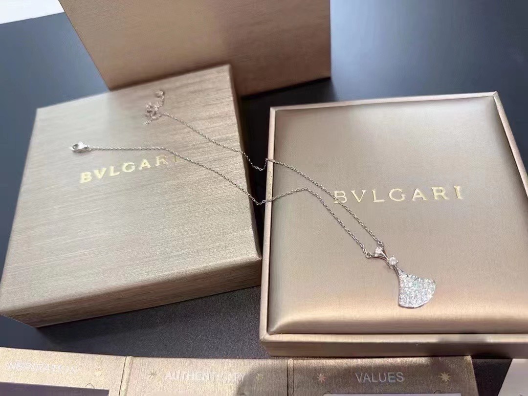 Bvlgari Juwelen Halsketten & Anhänger Gold Platin Weiß Mit Diamanten besetzt