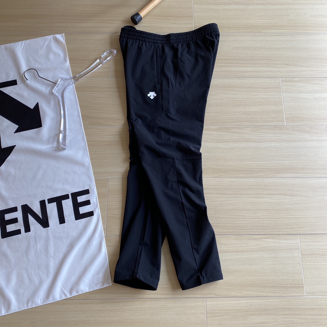 🖤主图
品质长裤🆕🖤DESCENTE/迪桑特2024年秋季户外男士速干挺阔版型梭织运动长裤
户外速干机能