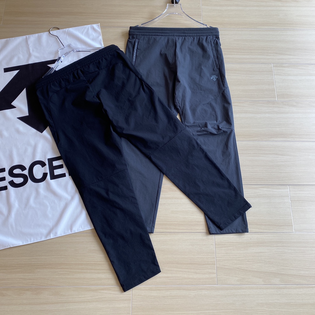 🖤主图
品质长裤🆕🖤DESCENTE/迪桑特2024年秋季户外男士速干挺阔版型梭织运动长裤
户外速干机能