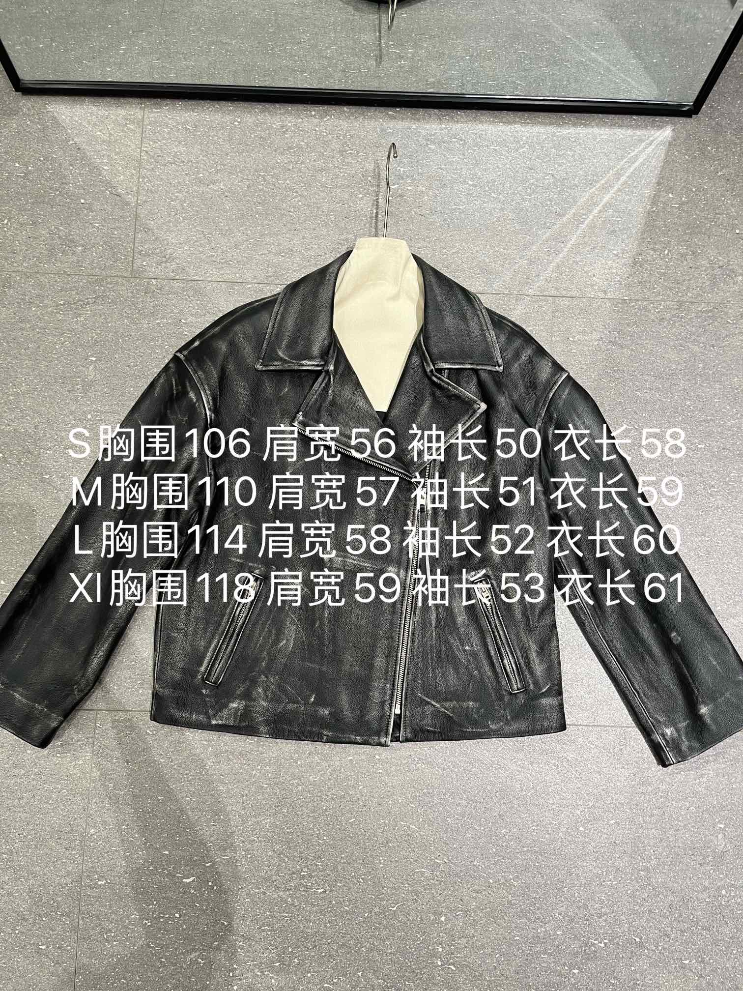 NO:721878,, Acne retro color-brushed cowhide motorcycle, loose version, the leather is thick and stiff. Hand-rubbed, each texture is different~ Size S-19860909,Acne复古擦色牛皮机车,宽松版型,皮料有厚度很挺括.手工擦色,每一件纹理都是不同的哦～ 尺寸S- Xl,版型超大尺寸很足,还原专柜阔版版型.有轮廓有肉感,喜欢宽松款的别错过,女装,acne studios,cowhide,,Women's clothing