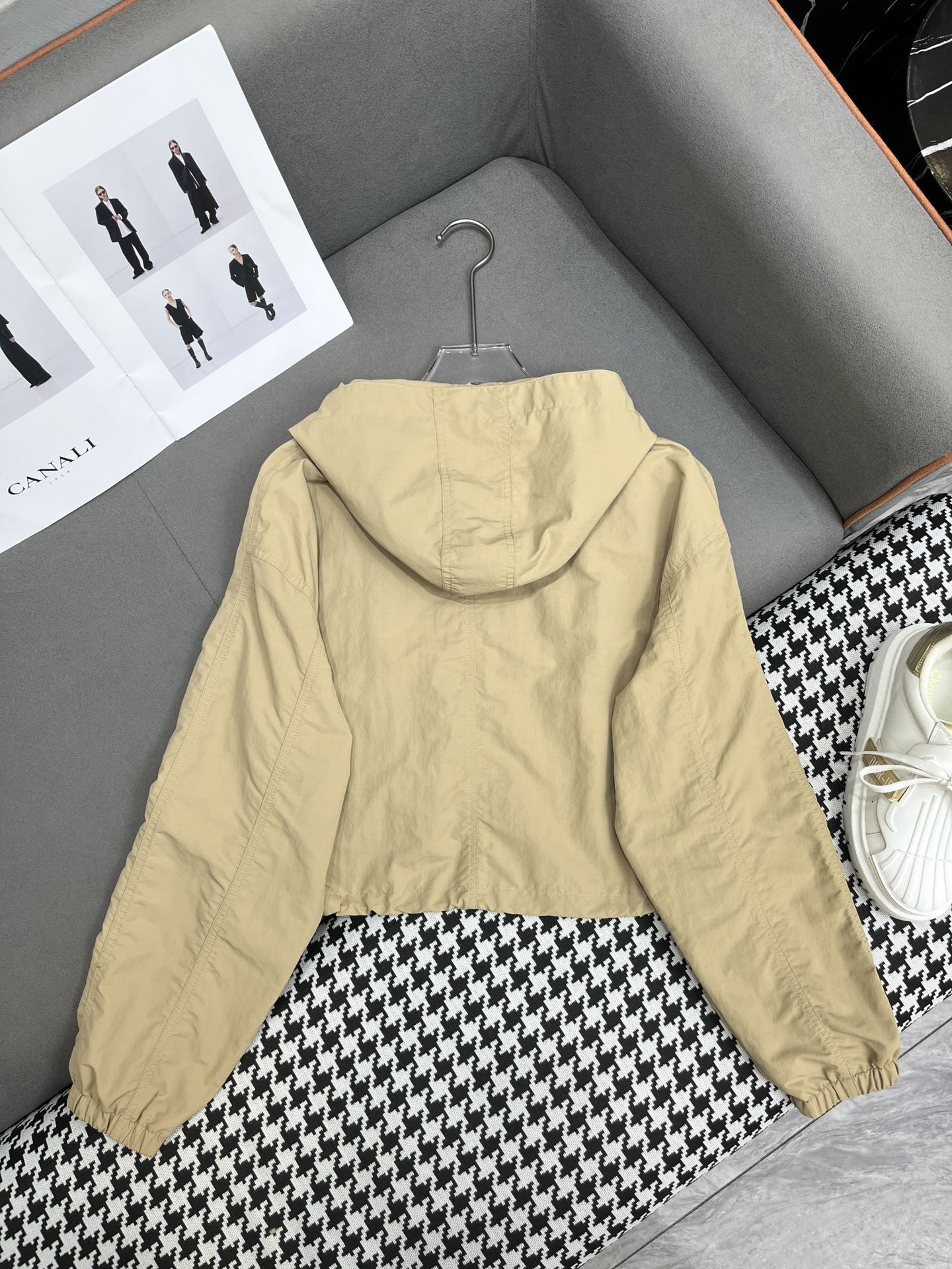 Fashionable Single Hard-Core Female Suit with Lexan Wang Jacket for Autumn Morning. - 图片 5