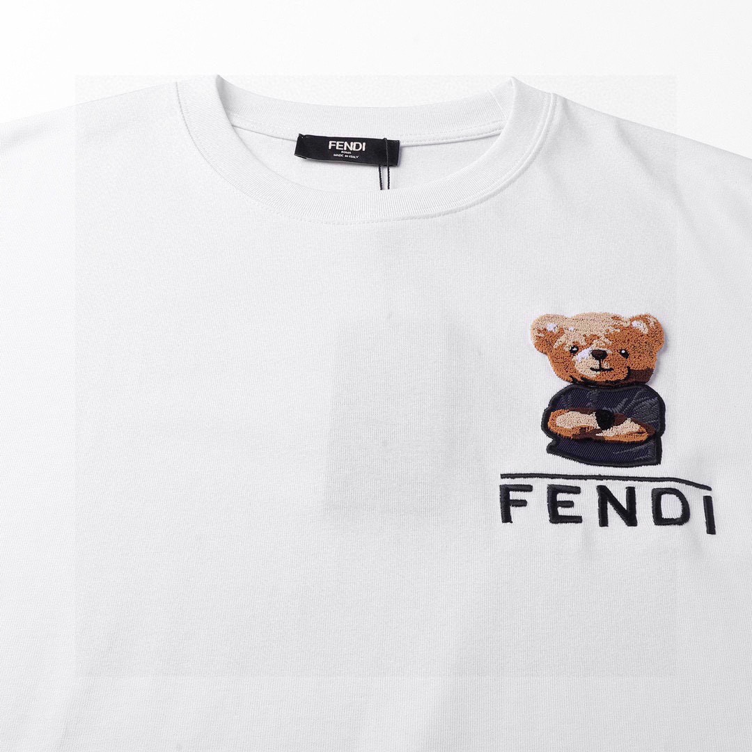 芬迪/Fendi 夏季新品高端品质 卡通小熊牙刷绣圆领短袖T恤