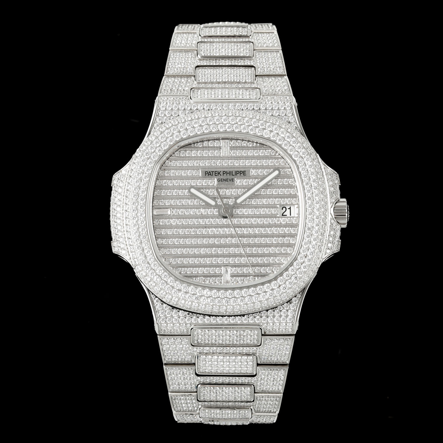 NO:764411,AMG Patek Philippe / PP Gypsophila full of diamonds [PATEK PHILIPPE] The latest large diamond ring, PP Patek Nautilus 5711 white gold Nautilus series watch. The new upgraded version double row of large diamond ring, the perfect combination of the brand's world-famous extraordinary jewelry and stars. This luxury Patek Philippe watch has a unique and charming design. It is a sublimation of perfect craftsmanship and a symbol of the status of a successful person. 1 Watch: Customized 324  Automatic integrated winding mechanical movement, large central seconds hand!  2 Dial: pavé diamonds, 18k white gold Swarovski diamonds 3 Double-sided watch: with sapphire crystal transparent cover. 4 Diameter 40mm/11.5mm 5 Bracelet: top-level craftsmanship inlay, making the watch more dazzling. This process requires diamonds of different sizes to be inlaid and fixed in place, hiding traces of precious metals before each diamond as much as possible. 2026 high-quality mechanical watch, all watch friends are welcome to appreciate it,,, patek philippe19860909AMG 百达翡丽 / PP 满天星 满钻【 PATEK PHILIPPE】最新大镶钻圈口,PP百达Nautilus 5711 白金鹦鹉螺系列腕表.全新升级版本 双排大钻圈口,品牌举世闻名超凡珠宝满天星完美结合,这款豪华百达翡丽腕表独特及富有魅力设计,是展现完美工艺的升华之作,是成功人士身份的象征. 1腕表:定制改324 自动一体上链机械机芯,中心大秒针！ 2表盘:密镶钻,18k白金施洛华钻 3表双面:拥有蓝宝石水晶透盖. 4直径40mm/11.5mm 5表链:顶级工艺镶嵌,令腕表更添耀眼光彩,这项工艺需要将大小各异的钻镶嵌并固定到位,尽可能隐匿每颗钻之前的贵金属痕迹,2026精品机械腕表, 欢迎各位表友品鉴,,,patek philippe,Watch