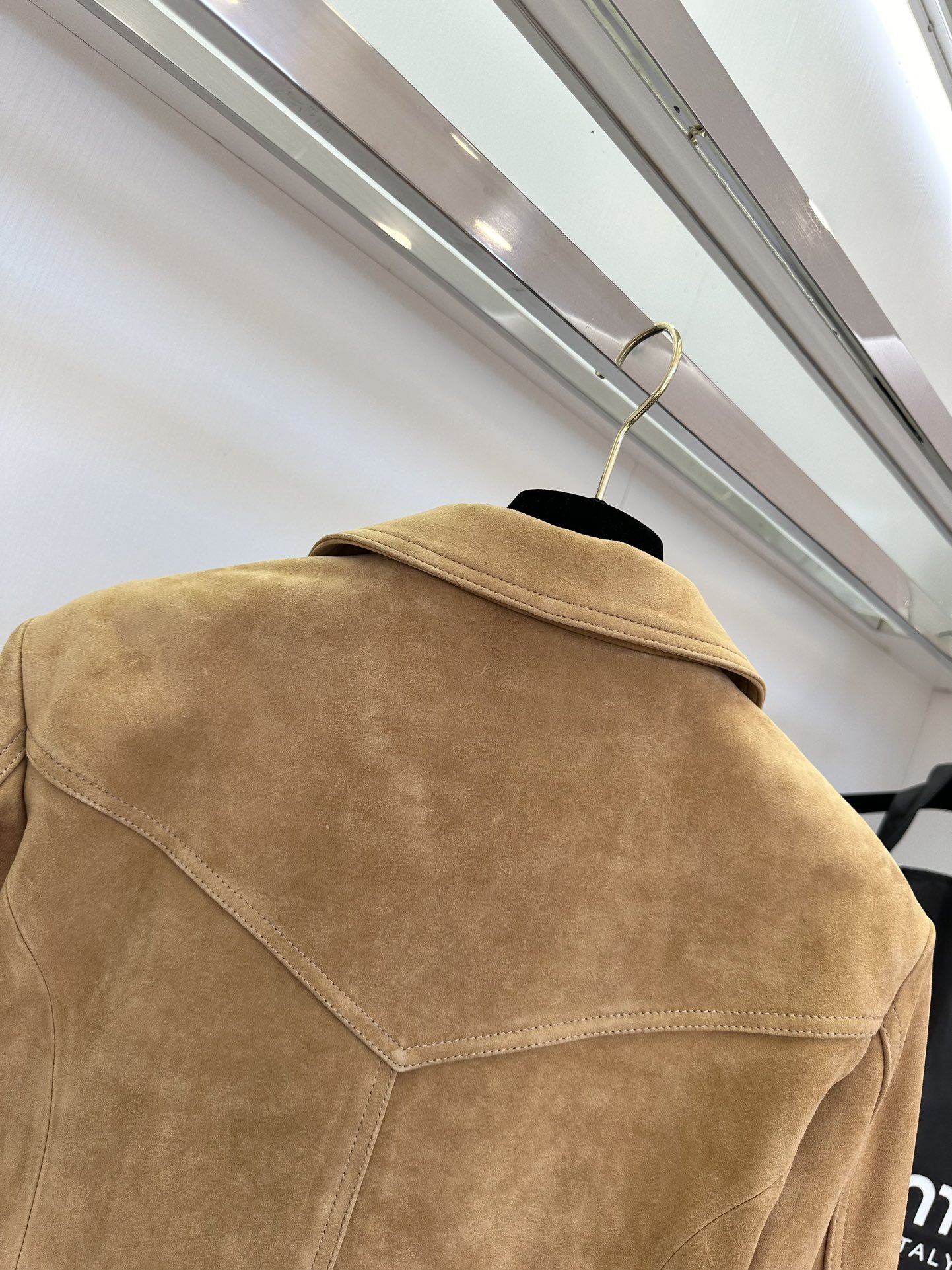 Miu Miu Brown Leather Cropped Jacket with Zip Closure 9 i1723273633 846 7