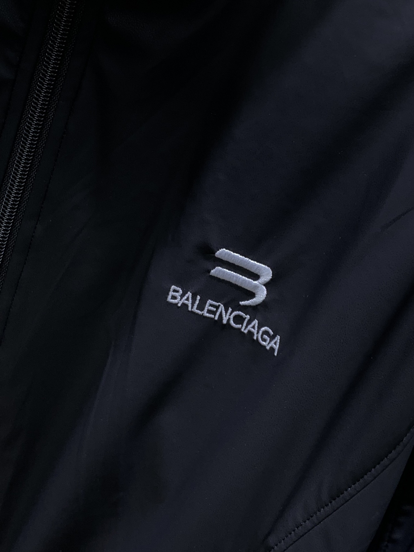 Balenciaga巴黎世家2024秋冬最新款专柜同步有售原单狠货爆款时尚休闲连帽外套进口原版面料独特设