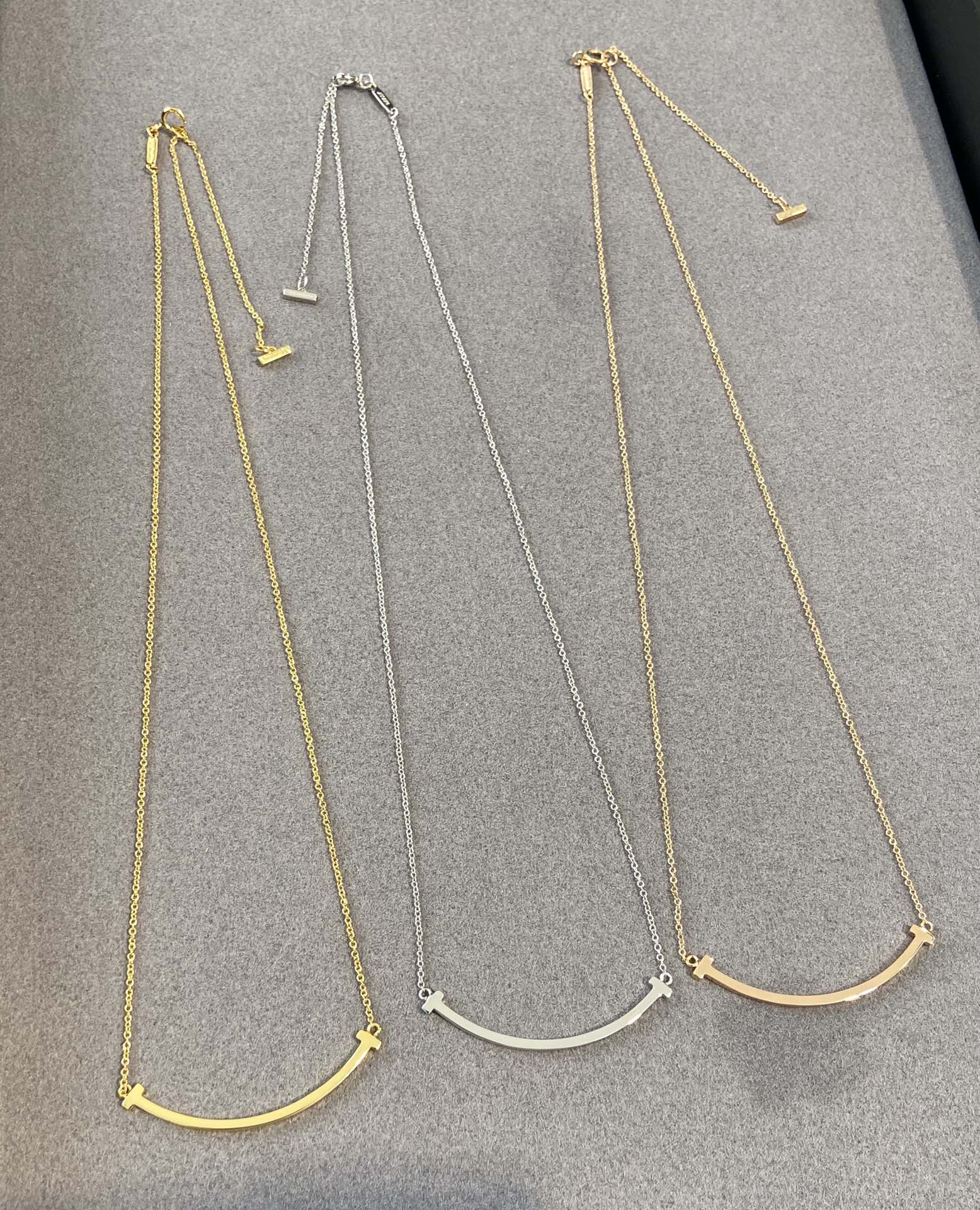 【TX473 】 【Tiff@ny Collar Sonrisa Mediano sin Diamantes】 Oro/Plata. Por favor, reconozca nuestra versión de apertura de …