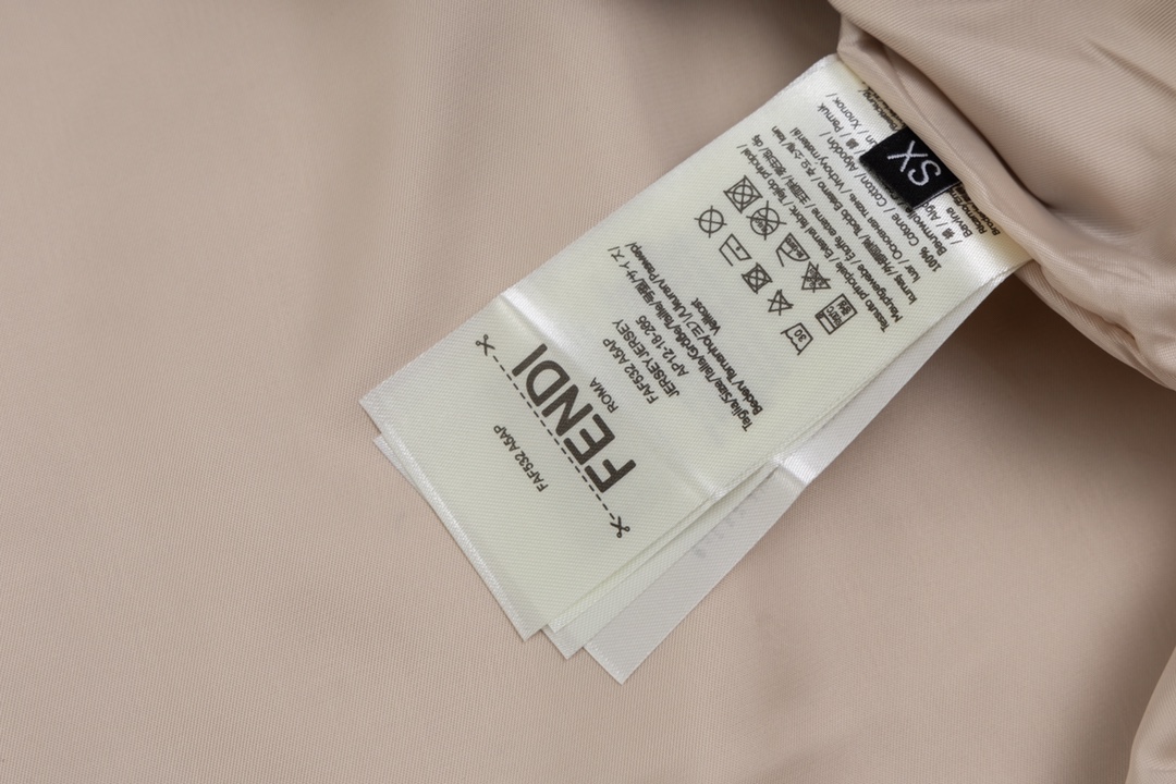 “FENDI 2024 Fall Winter Collection: Red Star F-Tip Shirt Coats in Original High-Quality Fabric” - 图片 8