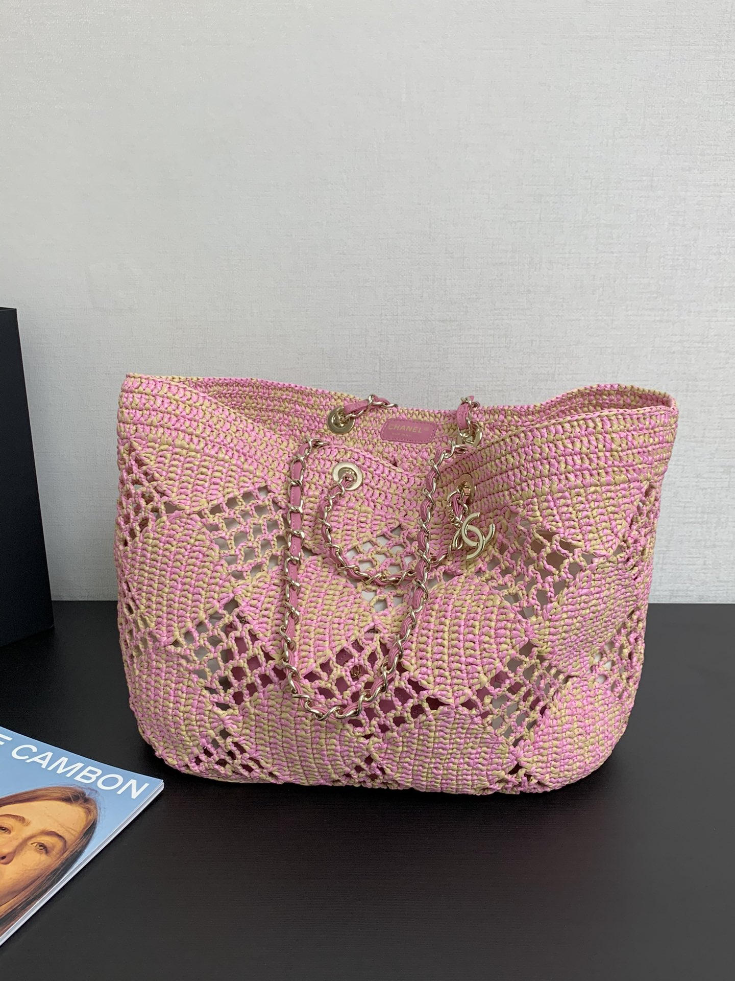 En stock 24a COCO BEACH BAG diseño calado y tejido de rafia Tamaño: 34.5*51*14.5cm Modelo: 4576