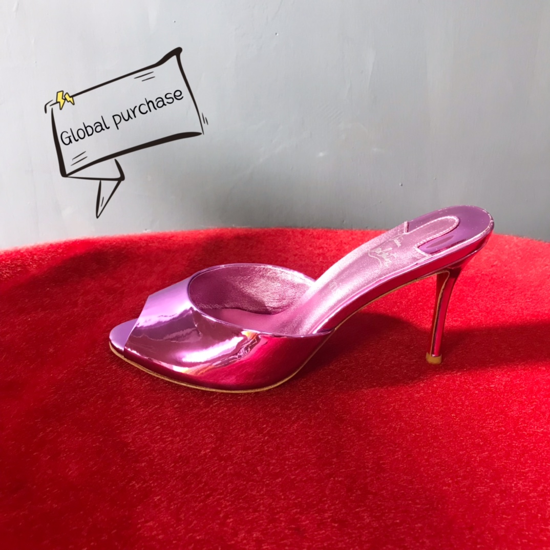 NO:100209,High-end custom sandals spring and summer series!  H10Cm, size 34-42. Customized leather large sole. No return or exchange.-1 purple metal mirror, purple metal sheepskin, official website synchronization Standard European code Reference:-1 Color:purple/purple Material:cowhide Lining:goat leather Heel height:10Cm Sole:leather sole Size:EUR 34-42 (US 4-11):,,christian louboutin,sandals,sheepskin,Leather soles19860909高端订制 凉鞋春夏系列！ H10Cm,尺码34-42码.真皮大底订制款.不退不换.-1紫金属镜面,紫金属羊皮里,官网同步 标准欧码 Reference:-1 Color:purple/purple Material:cowhide Lining:goat leather Heel heigh:10Cm Sole:leather sole Size:EUR 34－42（US 4一11) :,,christian louboutin,sandals,sheepskin,Leather soles,Women's Shoes
