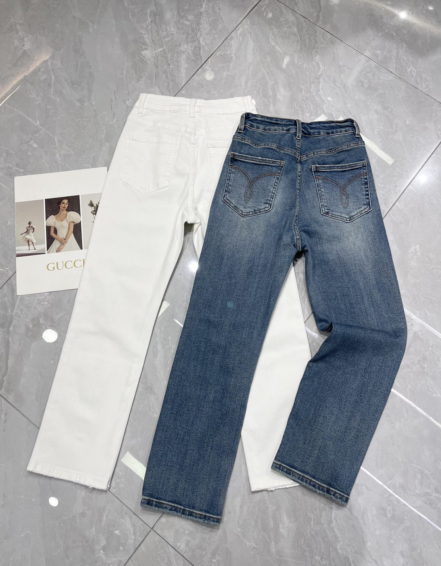 High-End Women’s Suit with Versatile New Pipe Pants: Quality Design and Inclusive Style - 图片 2