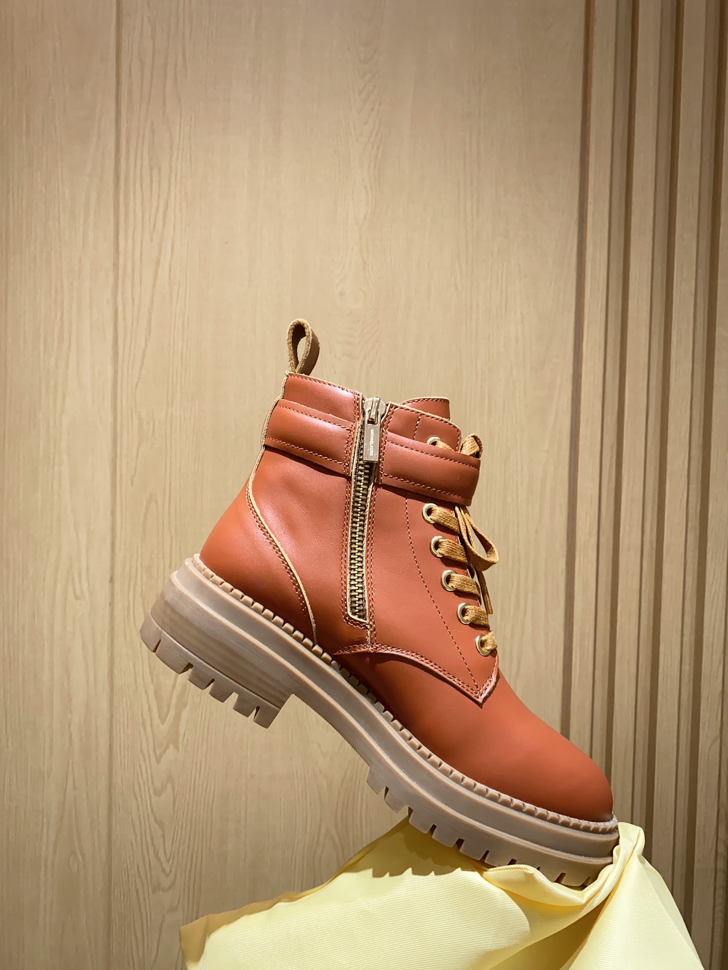 2024 Michael Kors Martin Boots: Cow Skin, Sheep Interior, Slide-Proof Base. - 图片 7