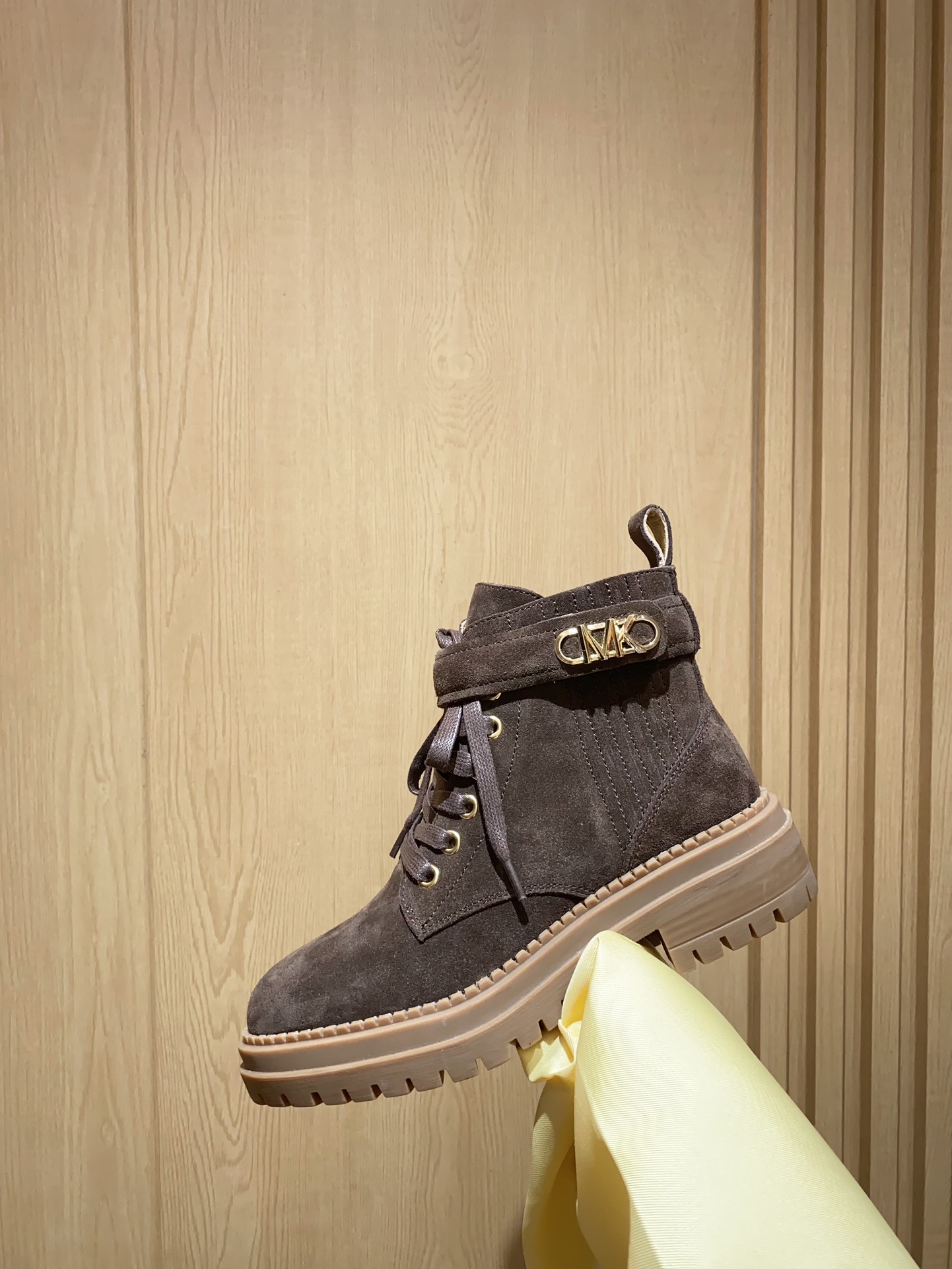 2024 Michael Kors Martin Boots: Cowskin Velvet, Sheepskin Inside, Rubber Base. - 图片 6