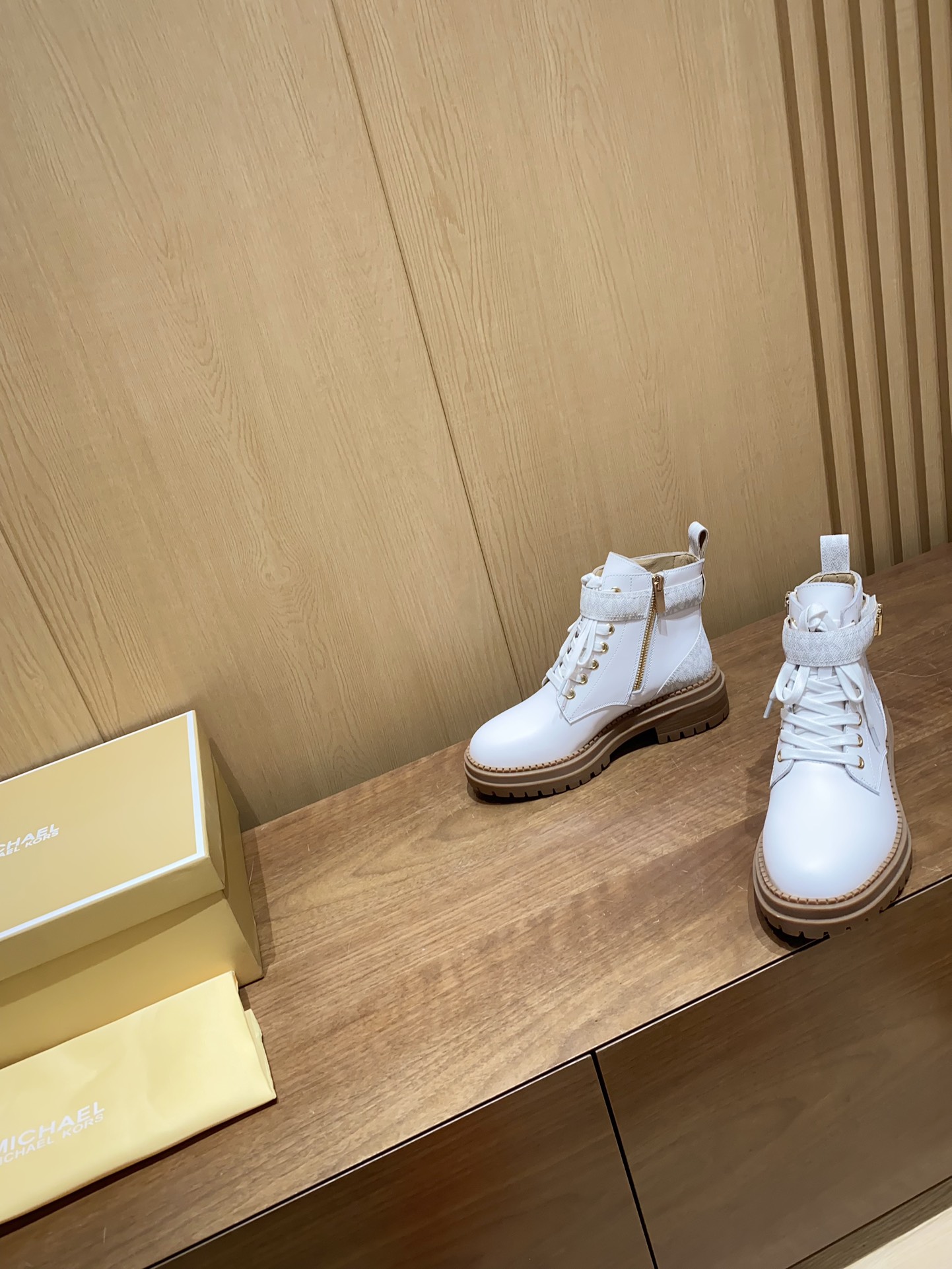 2024 Michael Kors Martin Boots: Cow Skin, Sheep Interior, Slide-Proof Base. - 图片 2