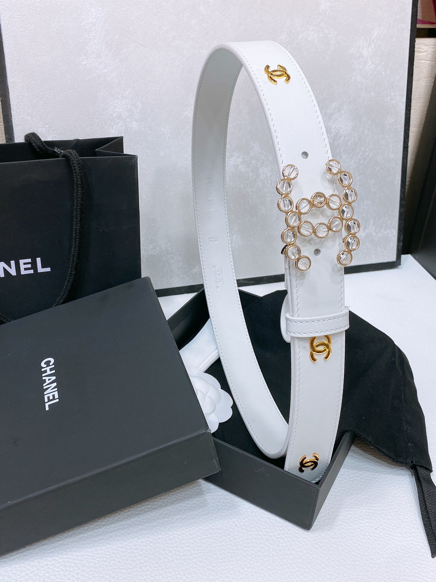 Chanel24c树脂水晶logo搭扣黄铜金属进口胎牛皮平纹带身饰有cc小logo手感柔软细腻3.0cm