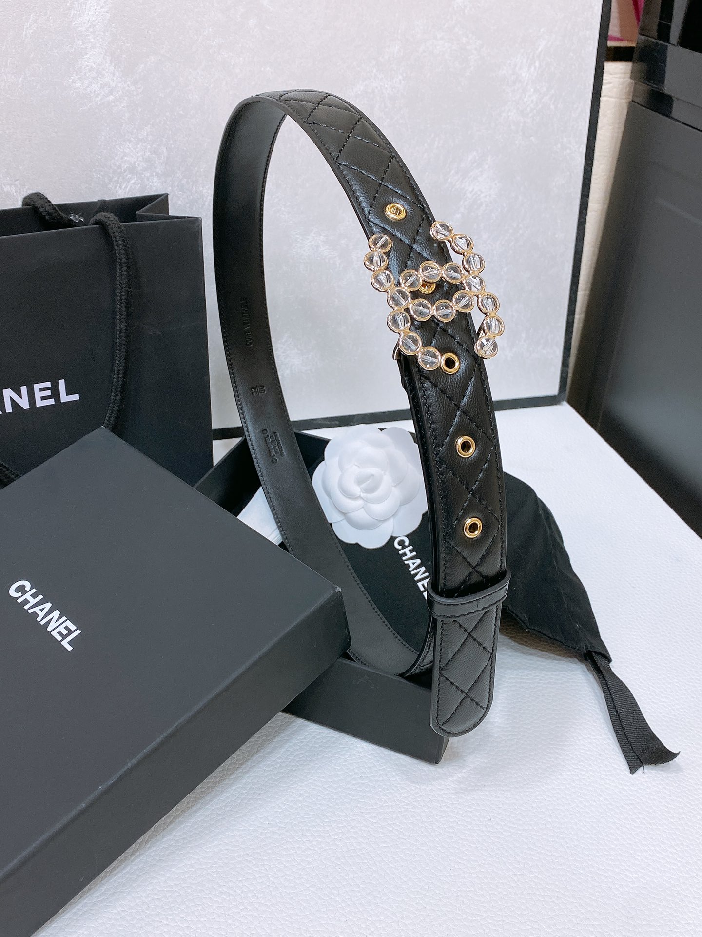 Chanel24c树脂水晶logo搭扣黄铜金属羊皮绣线菱格带身饰有cc小logo手感柔软细腻3.0cm