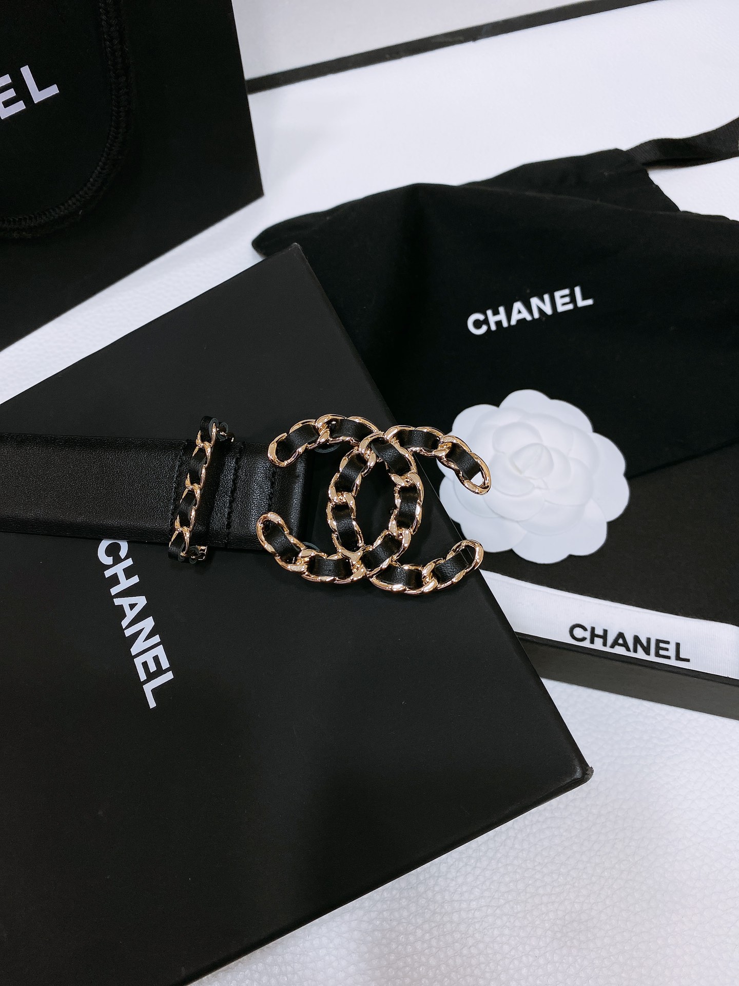 Chanel24c链条牛皮黑logo搭扣黄铜金属进口胎牛皮平纹带身饰有cc小logo手感柔软细腻3.0c