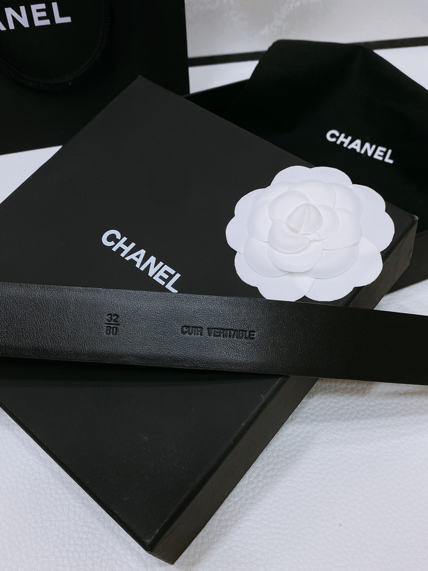 Chanel24c链条牛皮黑logo搭扣黄铜金属进口胎牛皮平纹带身饰有cc小logo手感柔软细腻3.0c