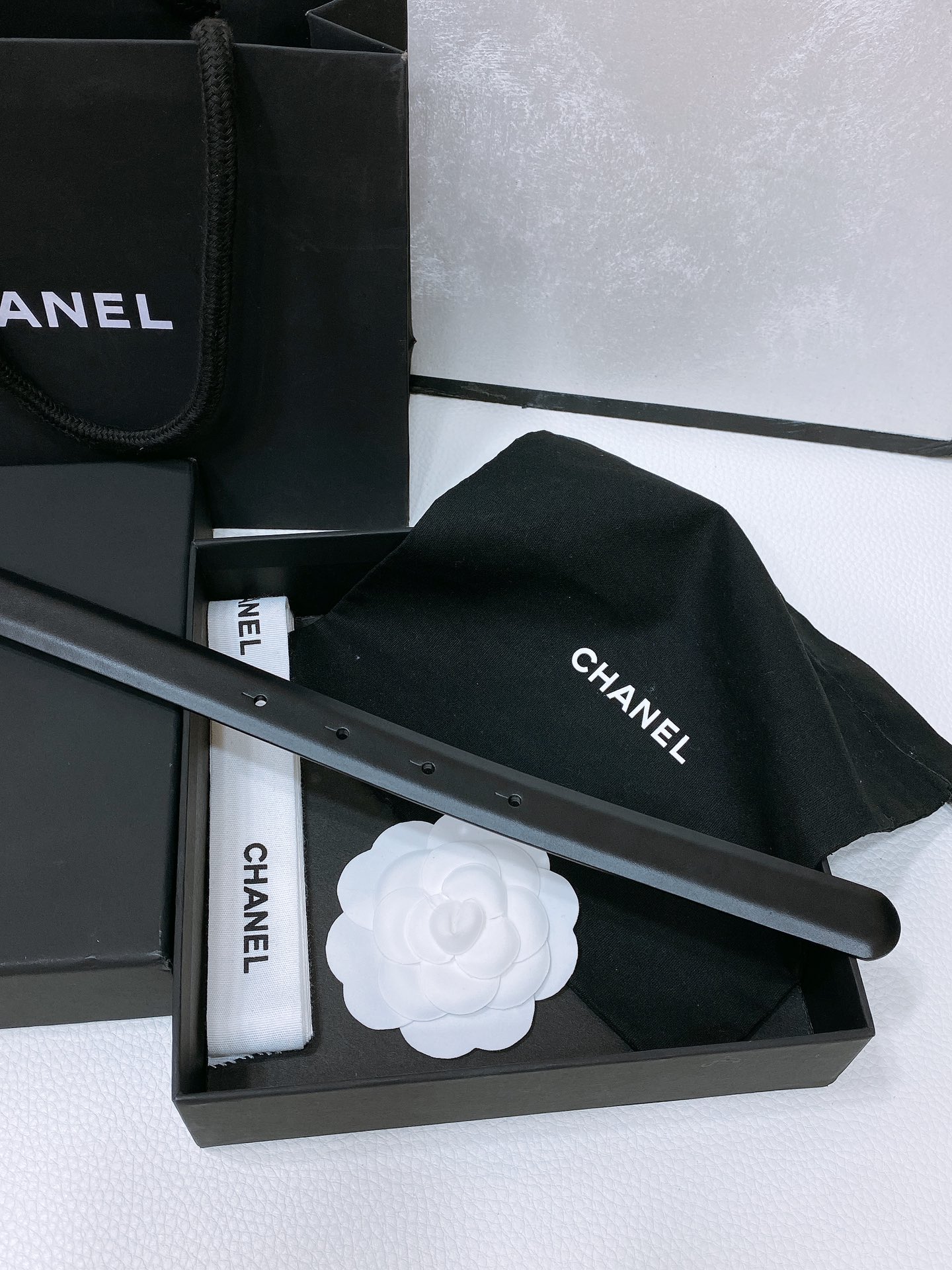 Chanel24c链条牛皮黑logo搭扣黄铜金属进口胎牛皮平纹带身饰有cc小logo手感柔软细腻2.0c